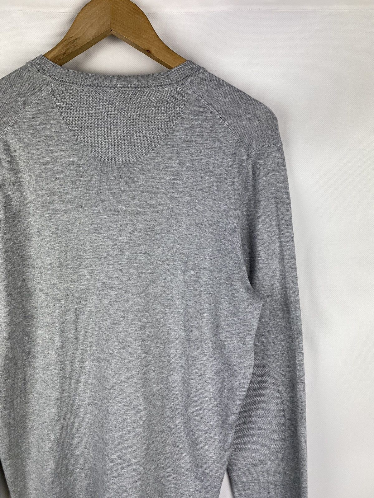 Lacoste Lacoste men’s v-neck sweater pullover size 4 Size US M / EU 48-50 / 2 - 17 Thumbnail