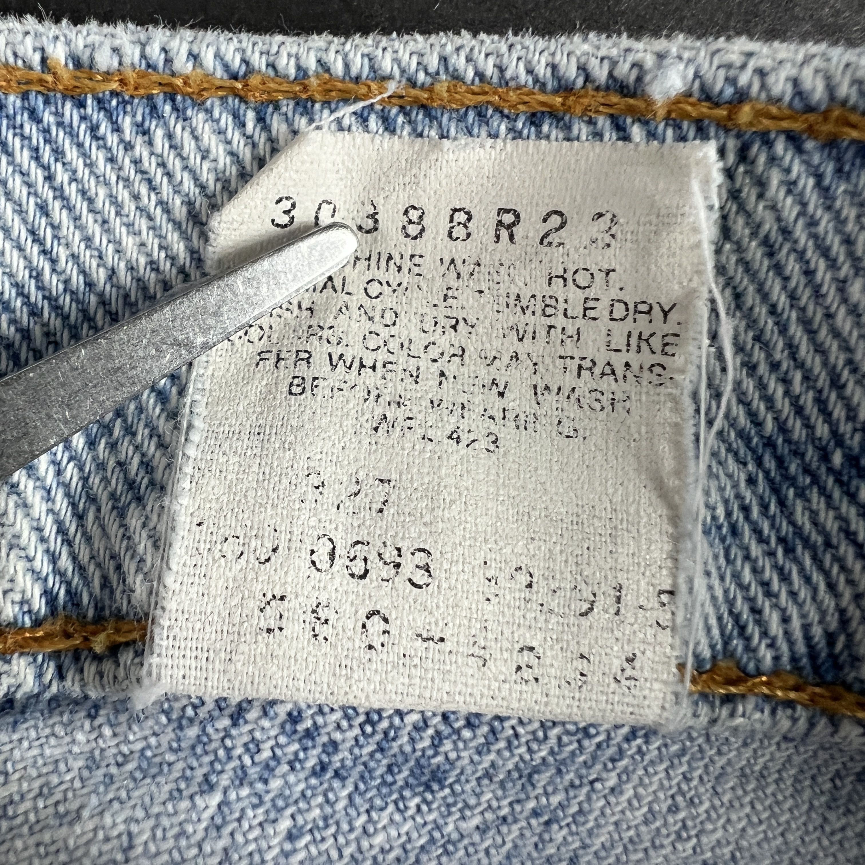 Levi's × Vintage VTG 90s Levi's Jeans 560 Loose Tapered Blue Cotton Denim Size US 30 / EU 46 - 9 Thumbnail