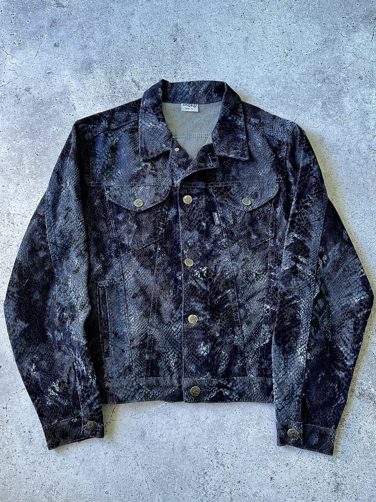 Japanese Brand Vintage Japanese Snake Piton JPG Style Denim Jeans Jacket Size US S / EU 44-46 / 1 - 1 Thumbnail