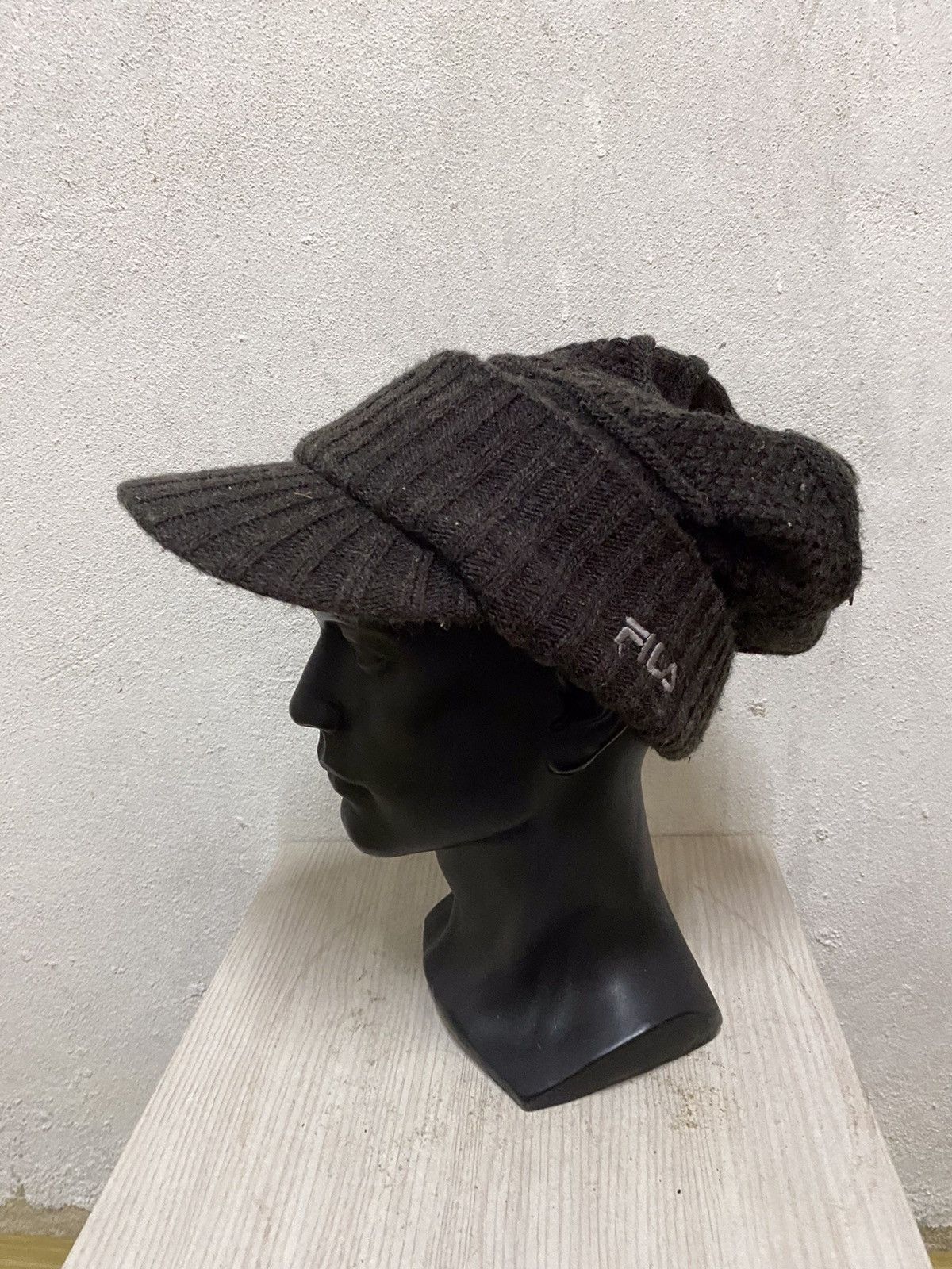 Fila × Vintage Vintage Fila Visor Beanie Hat Size ONE SIZE - 3 Thumbnail