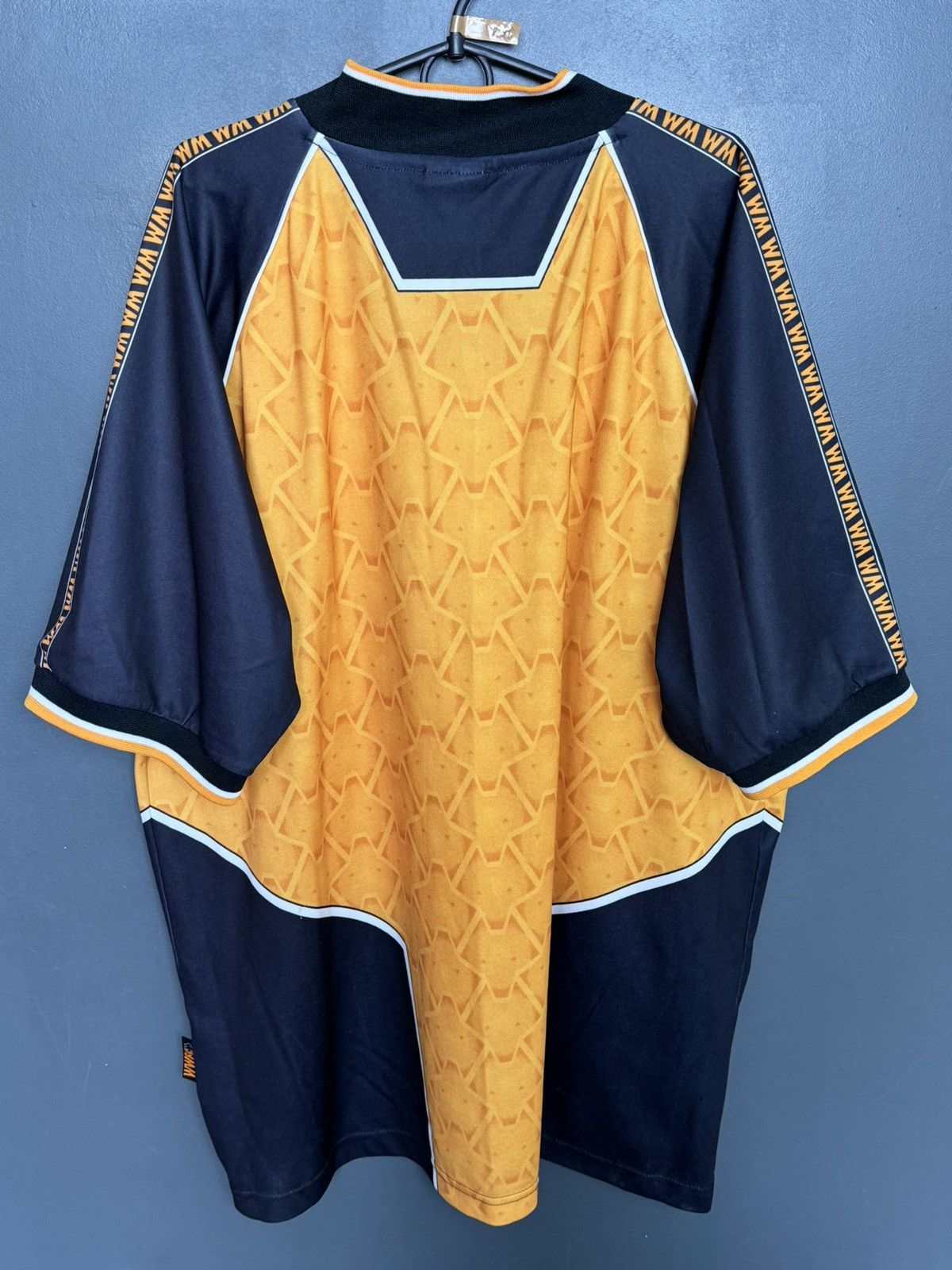 Puma Wolverhampton Wanderers 96/98 Home Football Jersey Size US XL / EU 56 / 4 - 2 Thumbnail