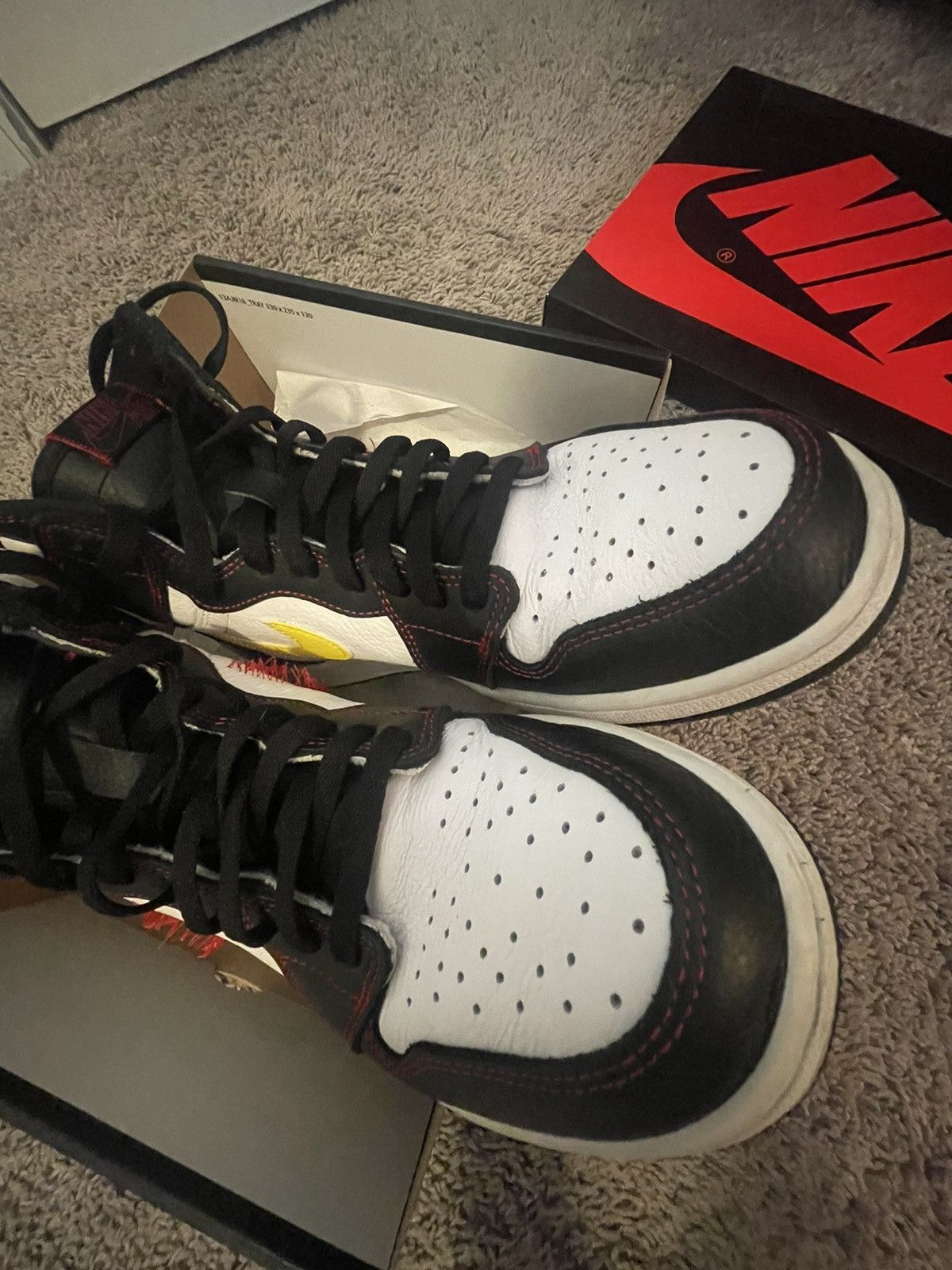 Jordan Brand Jordan 1 OG “Defiant” Size US 10.5 / EU 43-44 - 7 Thumbnail