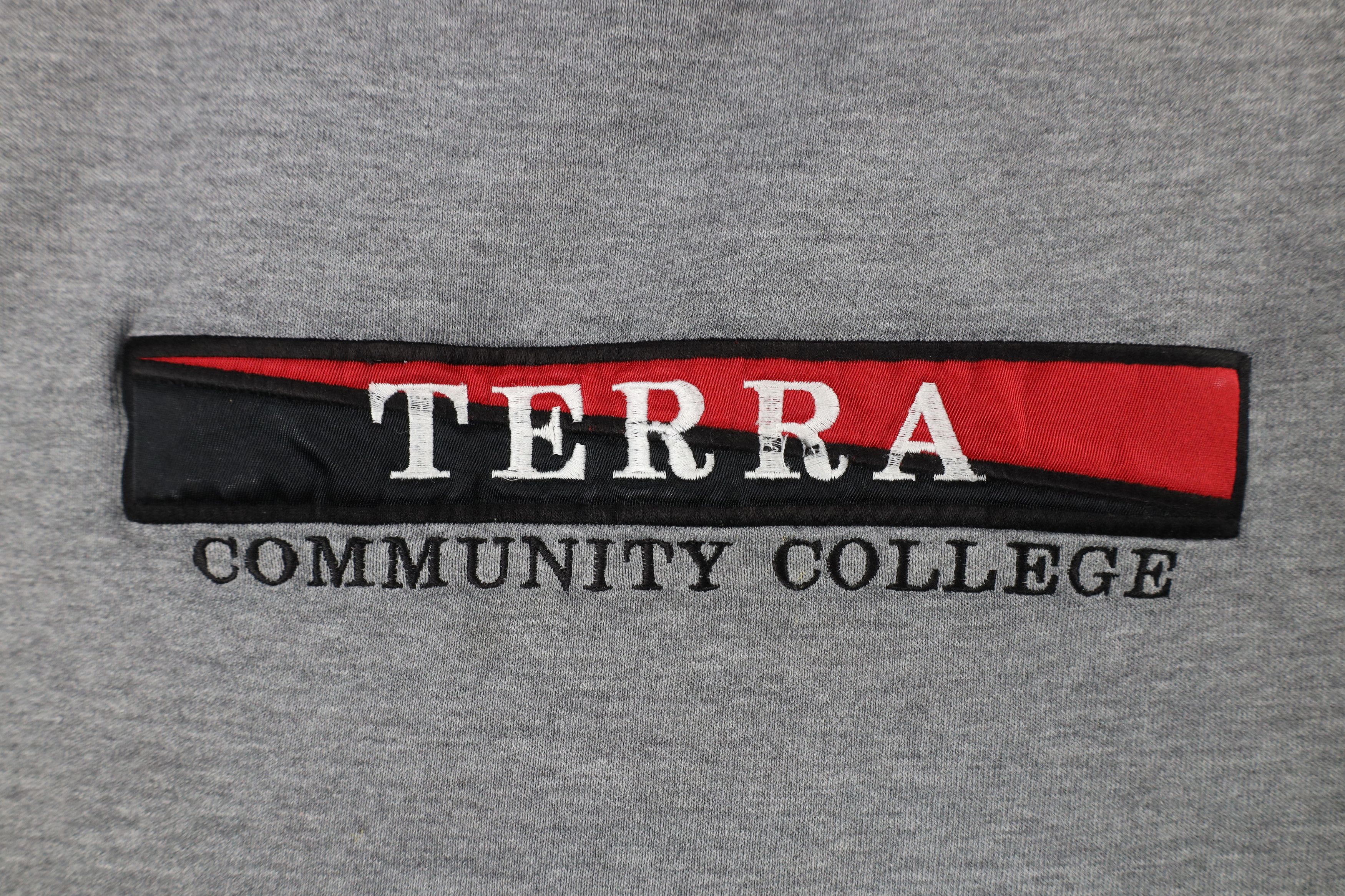 Vintage Vintage 90s Spell Out Terra Community College Sweatshirt USA Size US L / EU 52-54 / 3 - 4 Thumbnail
