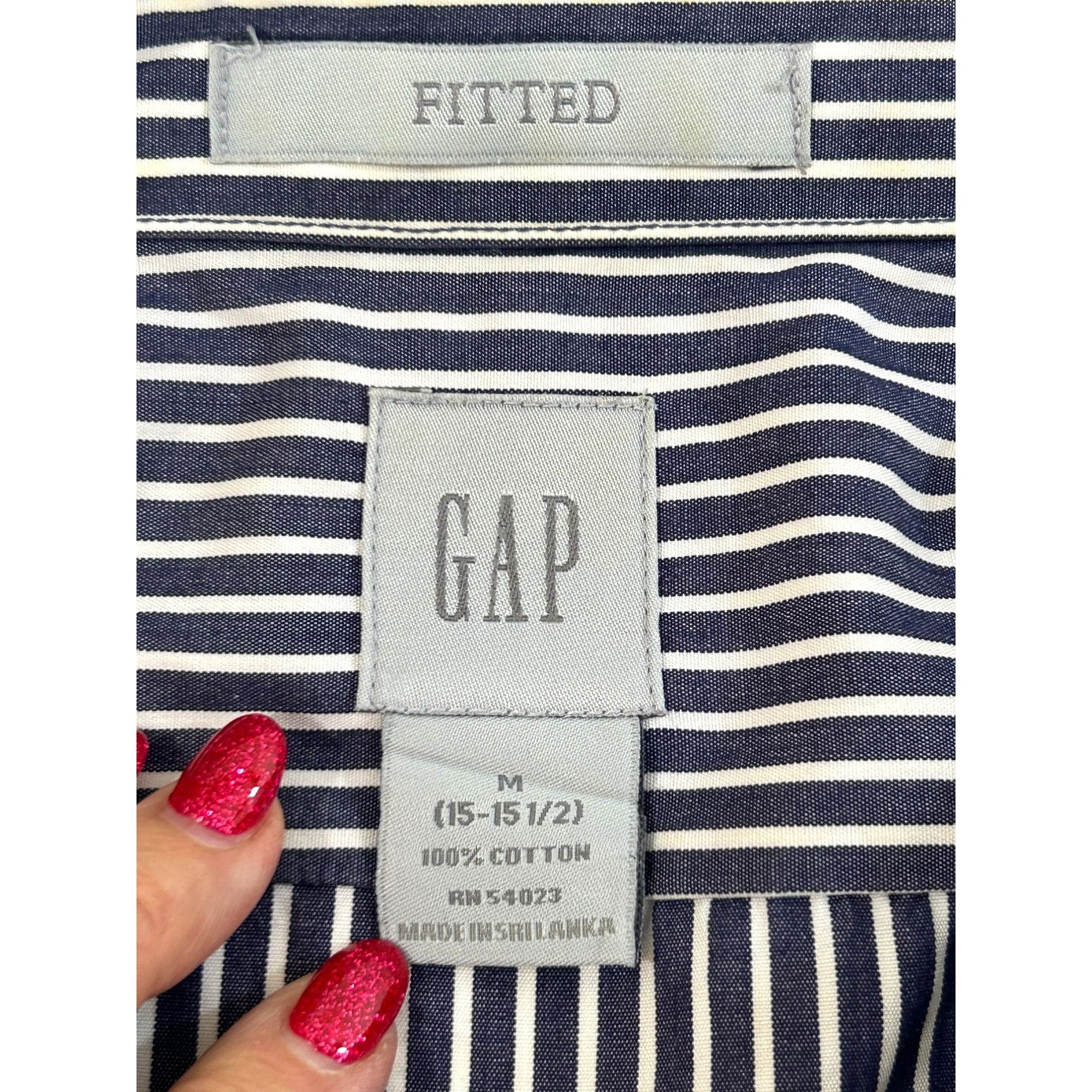 Gap Gap Men’s Fitted Button Down Shirt M 15-15.5 Long Sleeve Poi Size US M / EU 48-50 / 2 - 5 Thumbnail