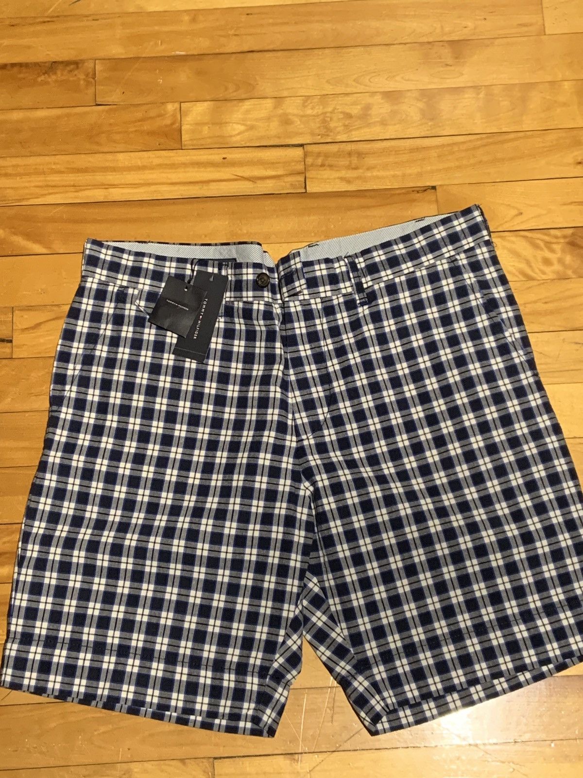Tommy Hilfiger Tommy Hilfiger Blue White Plaid Short Size US 38 / EU 54 - 1 Thumbnail