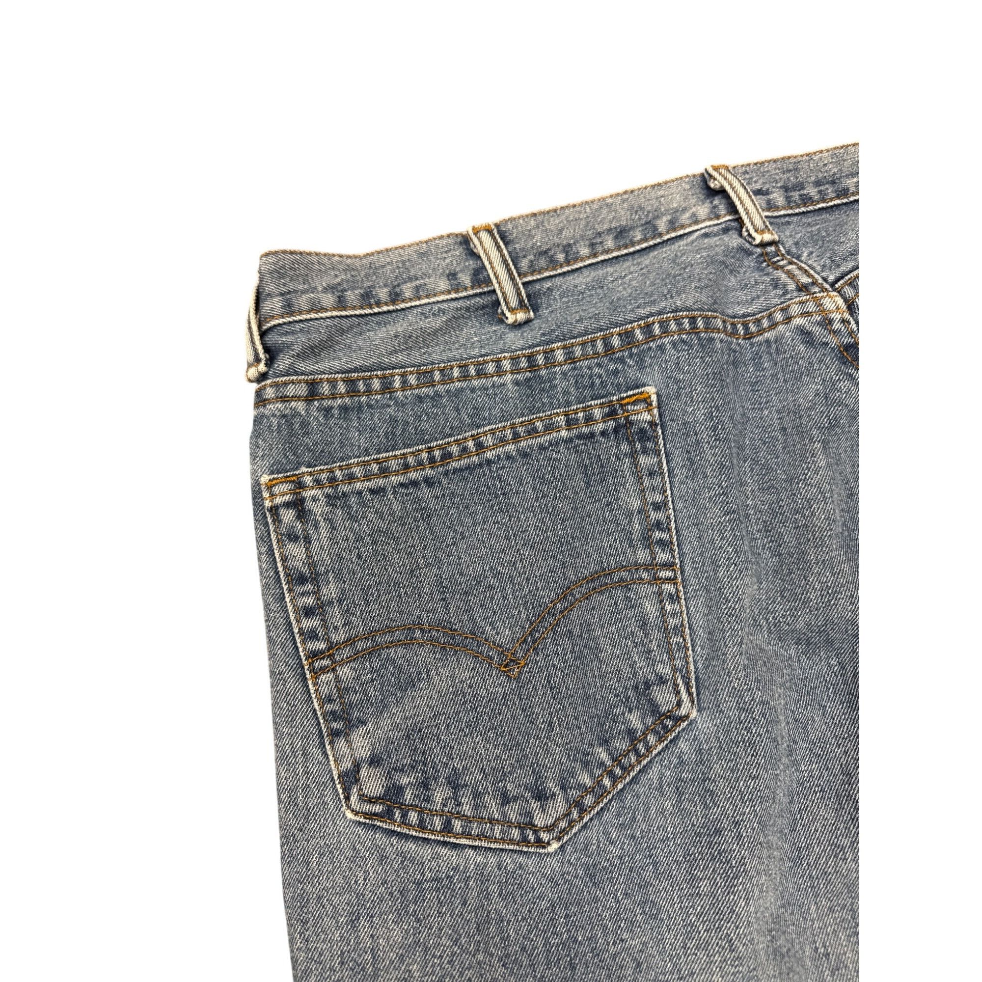 Levi's Vintage Clothing Levis 560 Mens blue Vintage Straight Leg Jeans size 42wx32L Size US 42 / EU 58 - 13 Thumbnail