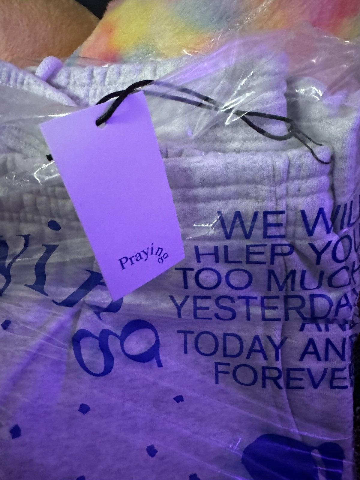 Death Grips × Praying Praying Don't Give Up Sweats you matter narcotics anonymous Size US 40 / EU 56 - 13 Thumbnail