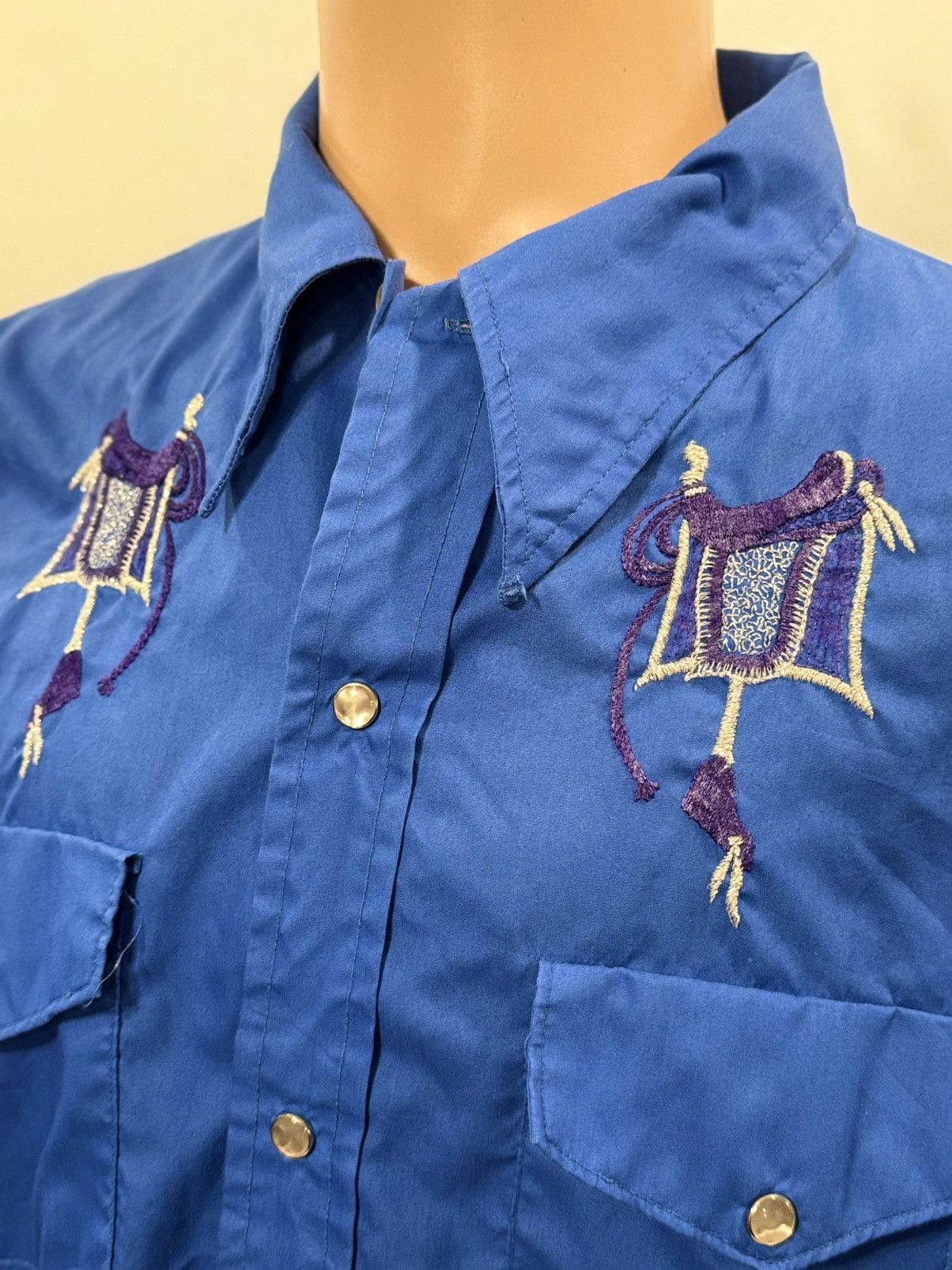 Vintage Vintage Embroidered Rock Star Snap Shirt Size US L / EU 52-54 / 3 - 2 Thumbnail