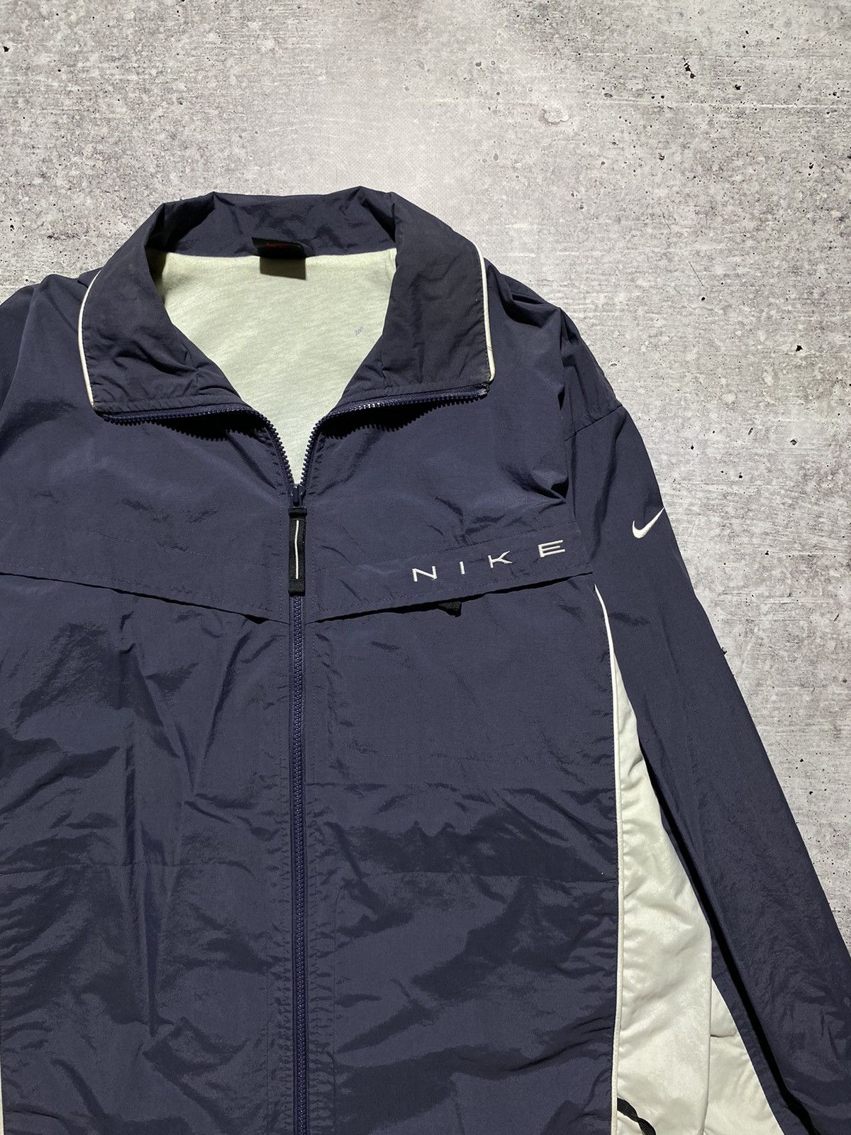 Nike Nike Vintage Light Jacket Size US M / EU 48-50 / 2 - 7 Thumbnail