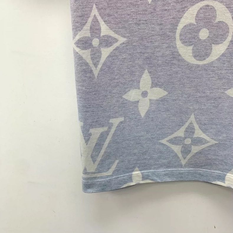 Louis Vuitton Louis Vuitton Color-block logo full-print cotton crew neck Size M / US 6-8 / IT 42-44 - 4 Thumbnail