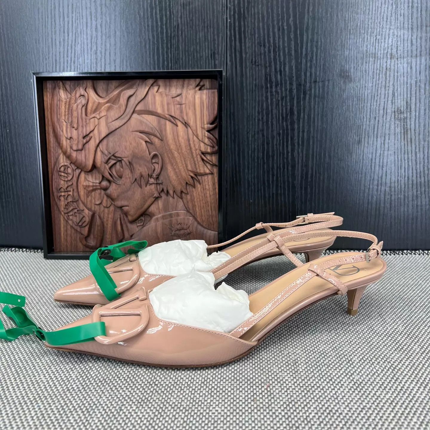Valentino Valentino Pointed Toe Nude Heels 39.5 with box Size US 9 / IT 39 - 1 Thumbnail
