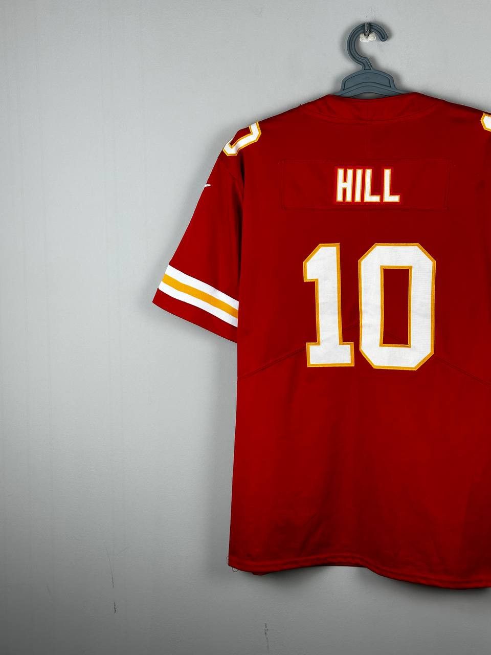 NFL Tyreek Hill #10 Kansas City Chiefs Nike Jersey Size S Size US S / EU 44-46 / 1 - 9 Thumbnail