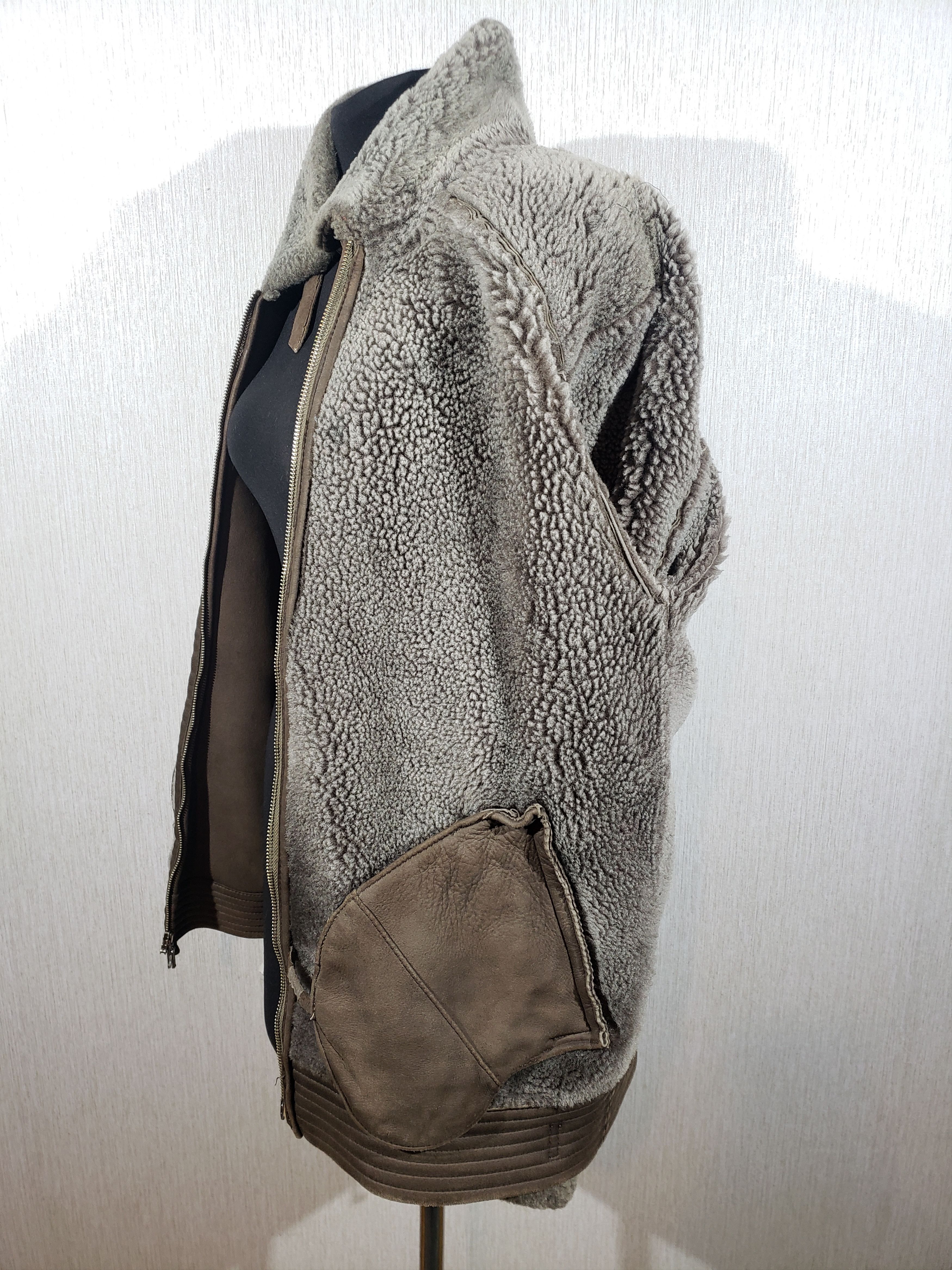 Other Men's brown sheepskin coat with a metal zipper. Size US L / EU 52-54 / 3 - 9 Thumbnail