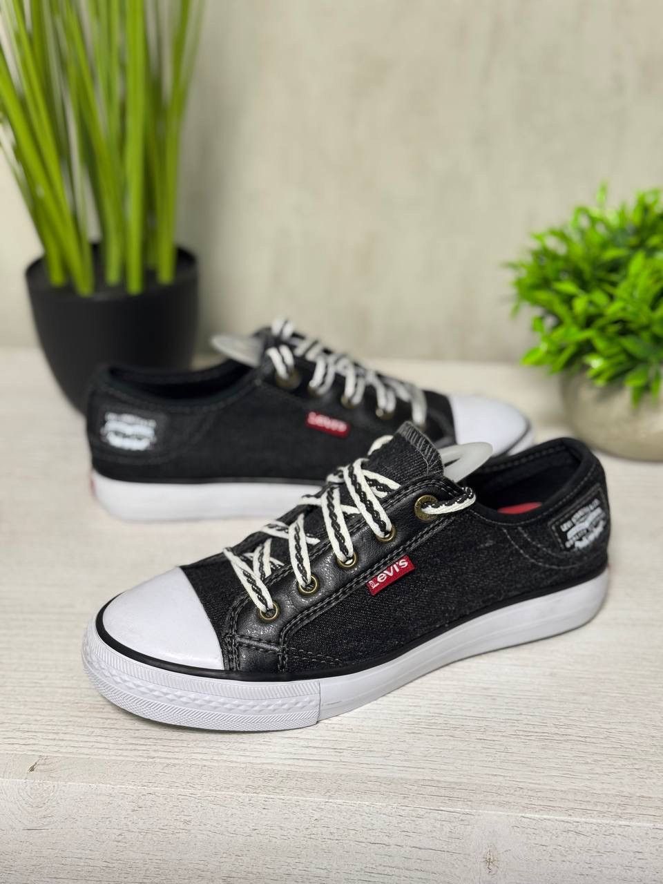 Levi's Vintage Clothing VTG Levi’s Stan Buck boys' sneakers Size 34 Size US 5 / EU 37 - 1 Thumbnail
