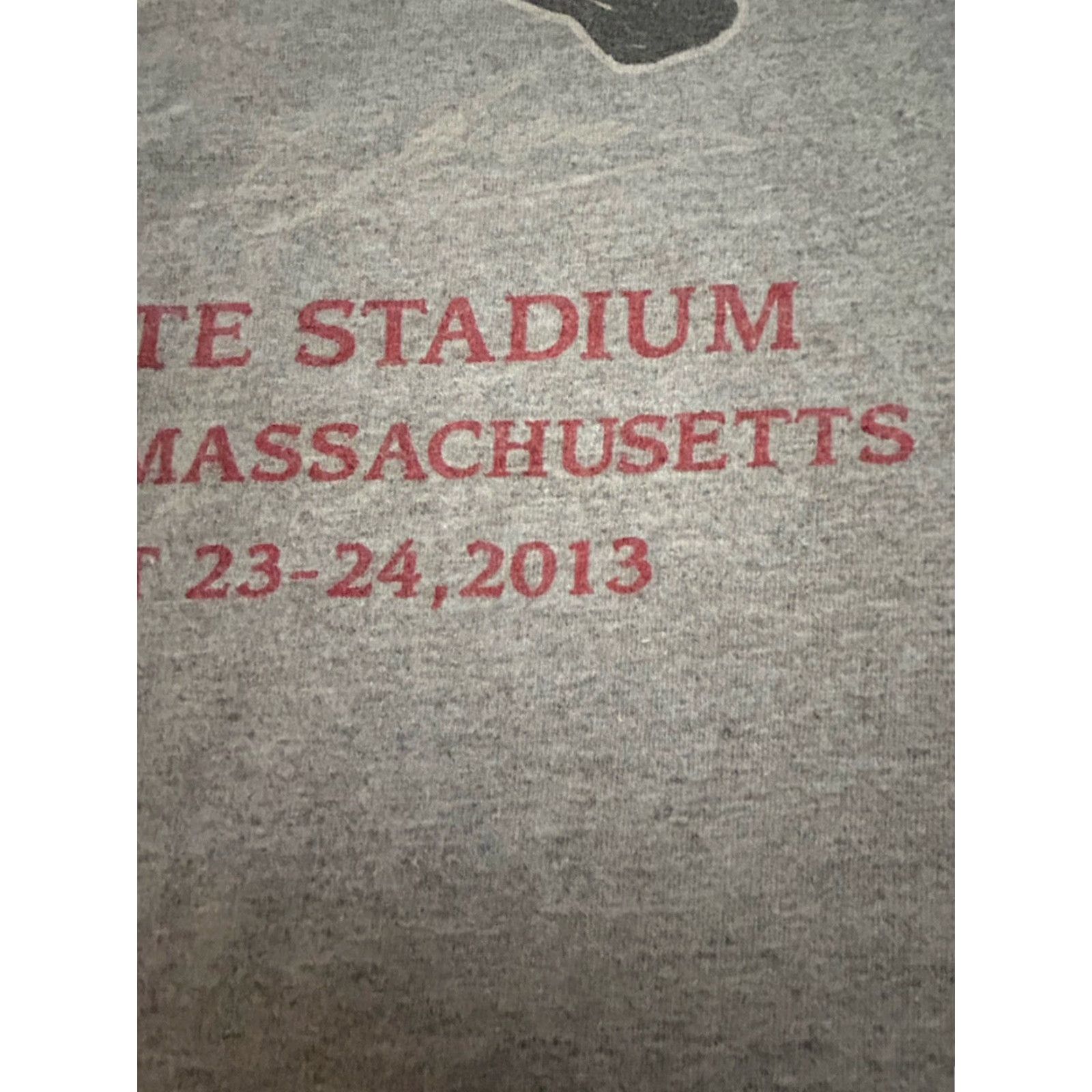 Gildan Kenny Chesney No Shoes Nation Tour 2013 Shirt Men XL Heather Gray Short Sleeves Size US XL / EU 56 / 4 - 7 Thumbnail