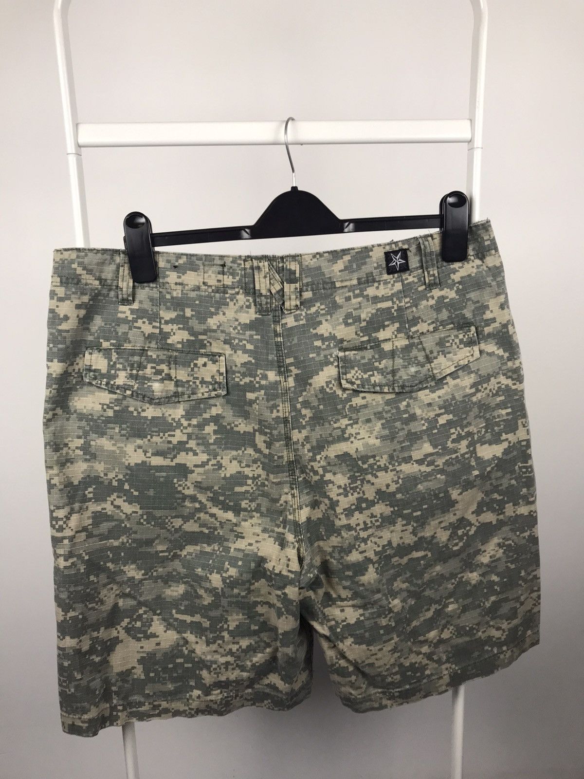No Fear × Vintage No Fear Cargo Khaki Military Shorts Size US 32 / EU 48 - 3 Thumbnail