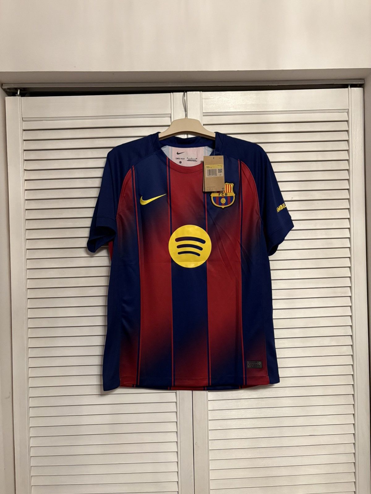 Nike Jerseys FC Barcelona 25/26 Yamal S Size US S / EU 44-46 / 1 - 3 Thumbnail