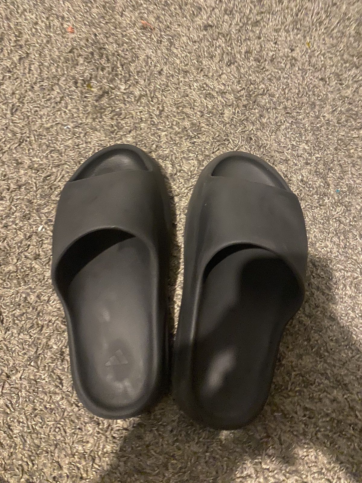 image of Yeezy Season Yeezy Slide Onyx Light Used in Black, Men's (Size 11)