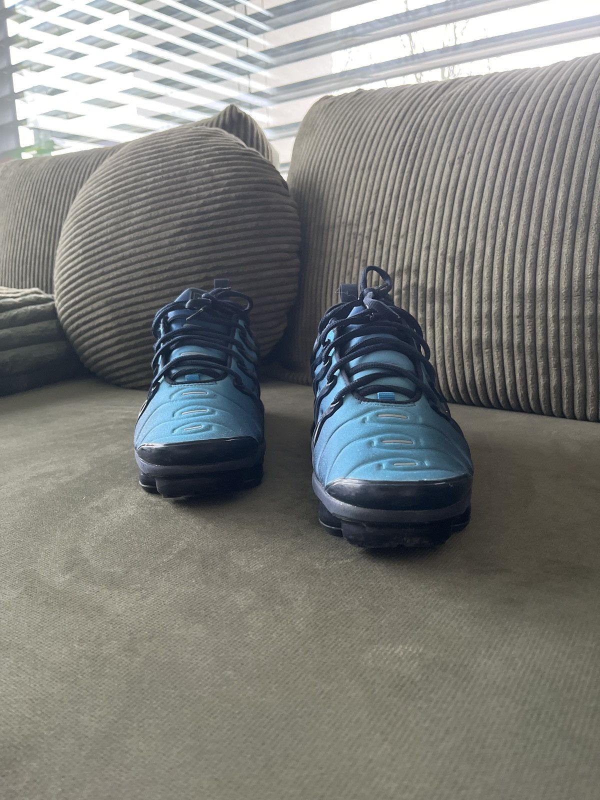 Nike Nike Air VaporMax Plus Obsidian Size US 9.5 / EU 42-43 - 2 Thumbnail