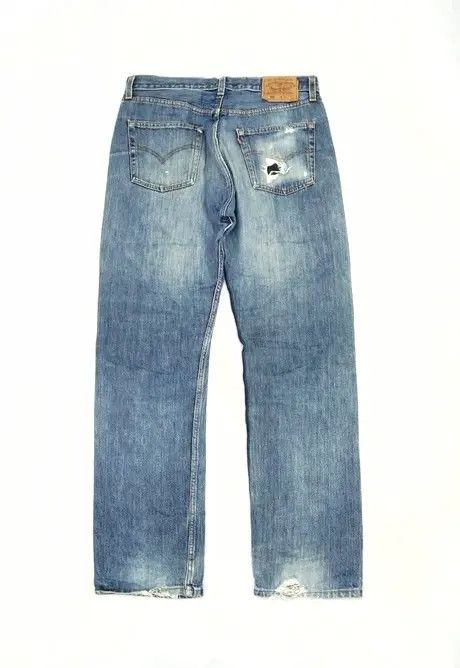 Levi's 90s Vintage Levi's 501 Made In USA Distressed Jeans 33x32 Size US 33 - 2 Thumbnail