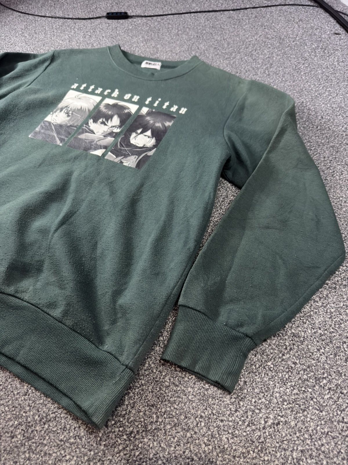 Fashion Victim Faded Anime Attack on Titan Crewneck Sweatshirt Takara Tomy Size US L / EU 52-54 / 3 - 4 Thumbnail