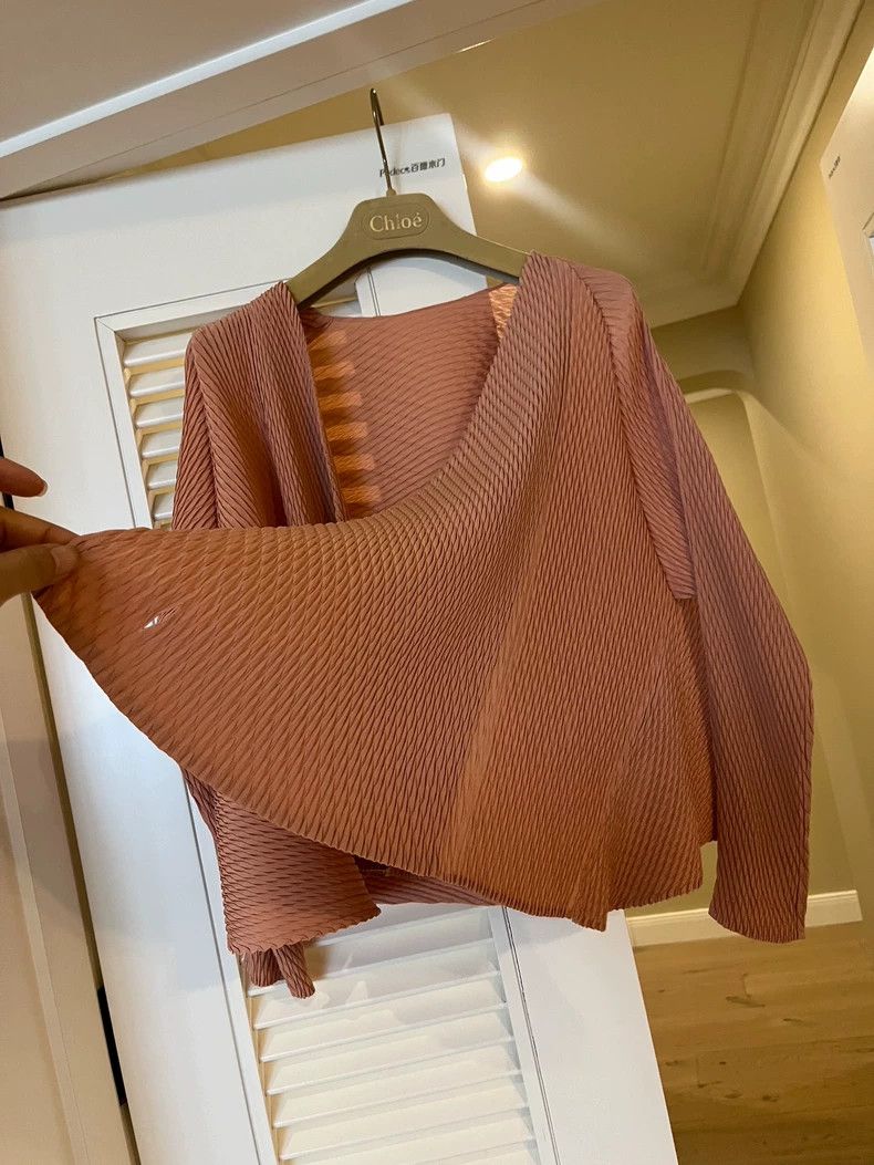 Issey Miyake Issey Miyake size:2 Brown pleated cardigan Size XS / US 0-2 / IT 36-38 - 3 Thumbnail