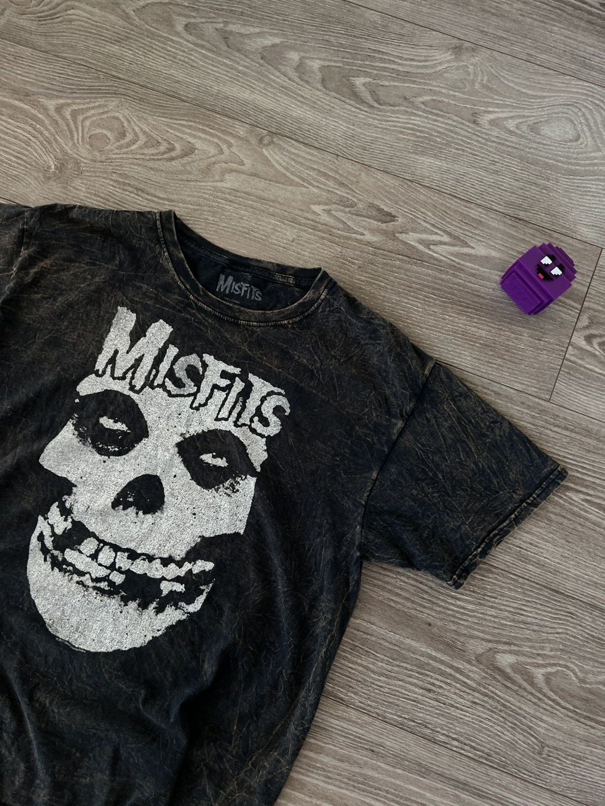 Misfits Abstract Pattern Misfits Big Logo Vintage Merch Tee Size US L / EU 52-54 / 3 - 10 Thumbnail