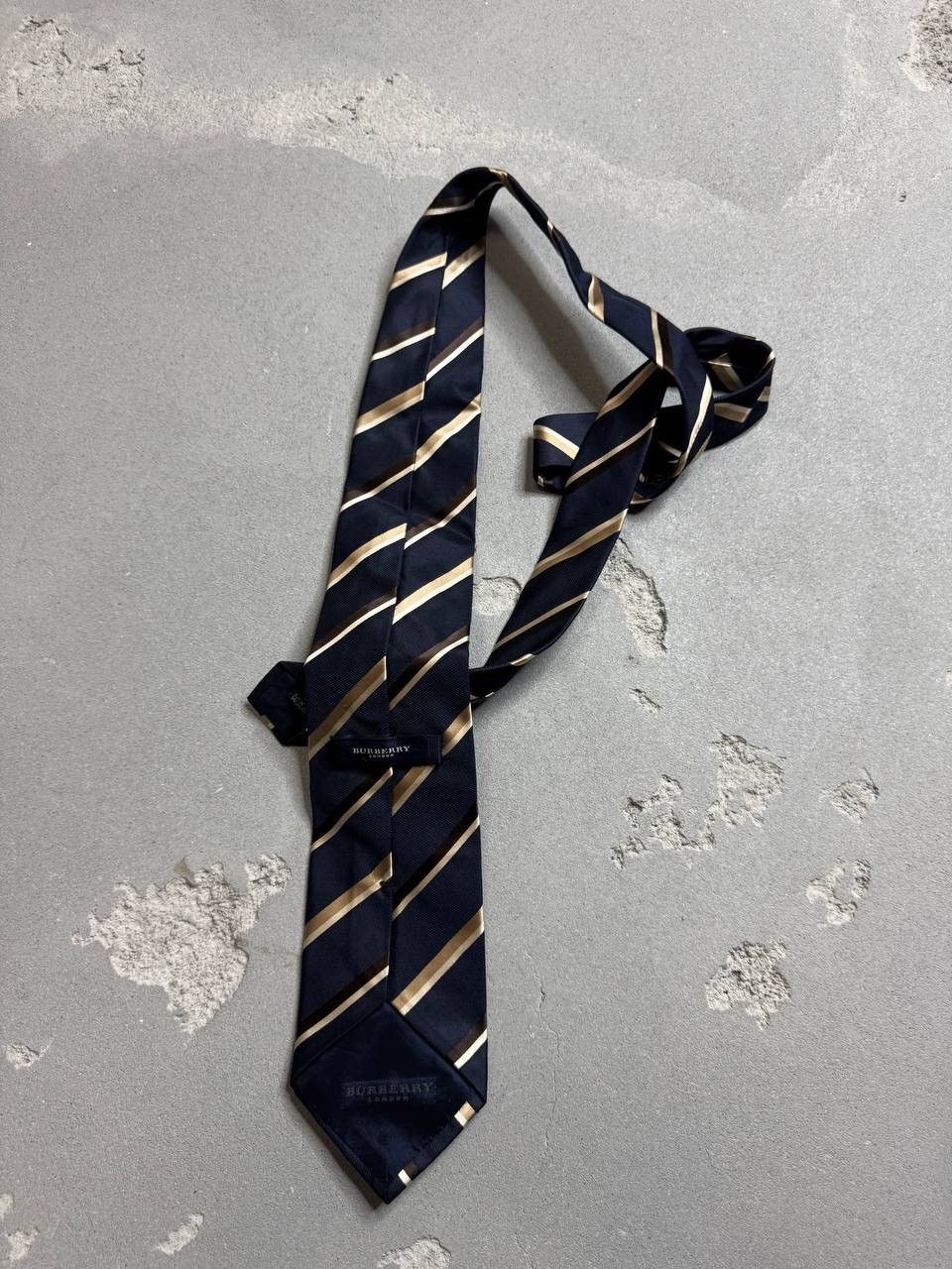 Burberry Vintage Burberry Tie Size ONE SIZE - 2 Thumbnail