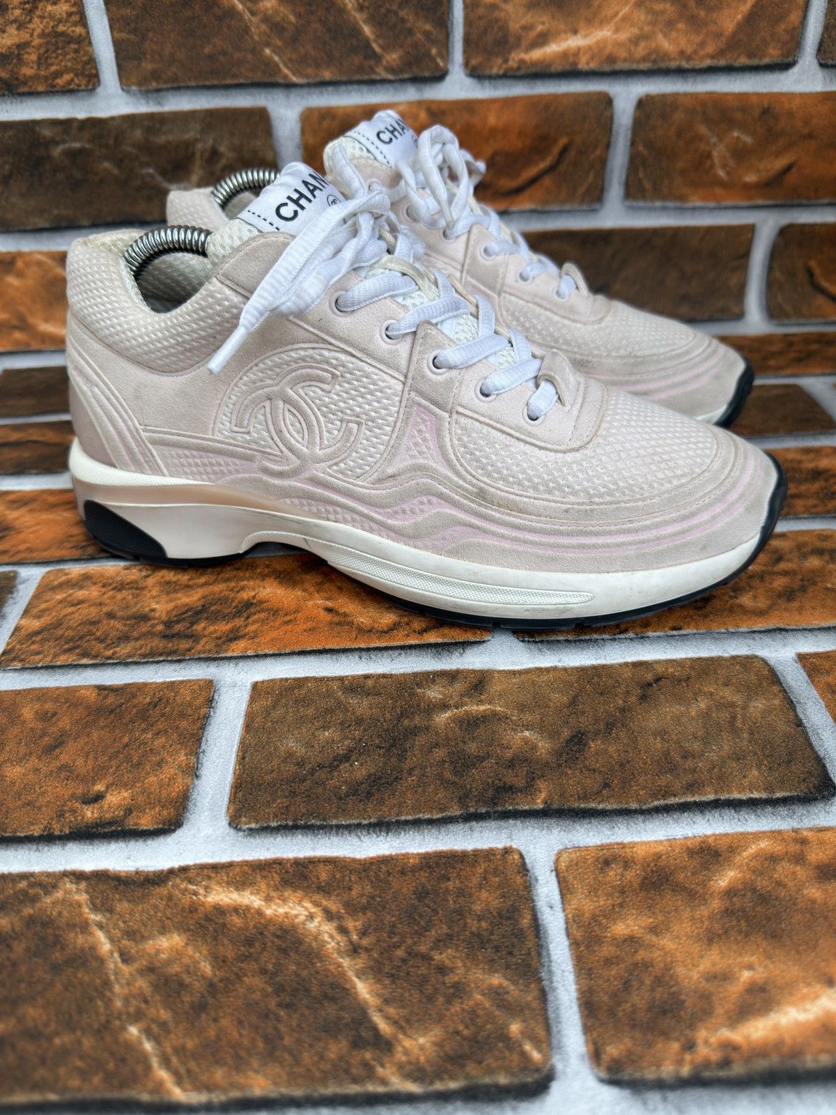 Chanel 🔥CC Logo trainers Size US 7.5 / IT 37.5 - 2 Thumbnail