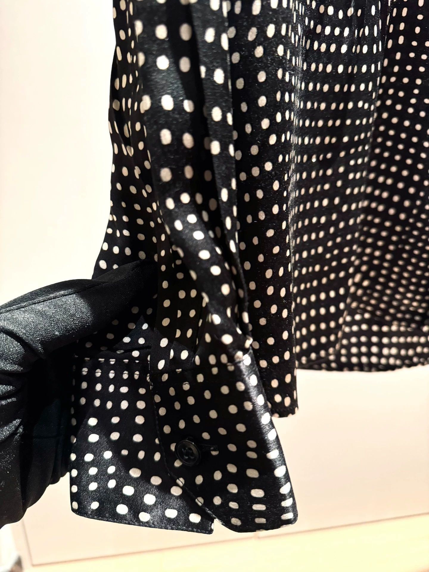 Saint Laurent Paris Saint Laurent 20SS Silk Polka Dot French Pleated Cuff Shirt Size US S / EU 44-46 / 1 - 4 Thumbnail