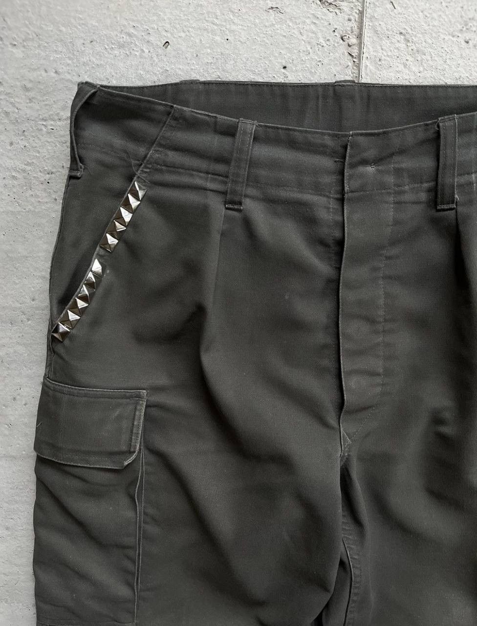 Vintage Vintage Military Olive Studded Cargo Pants Size US 33 - 7 Thumbnail