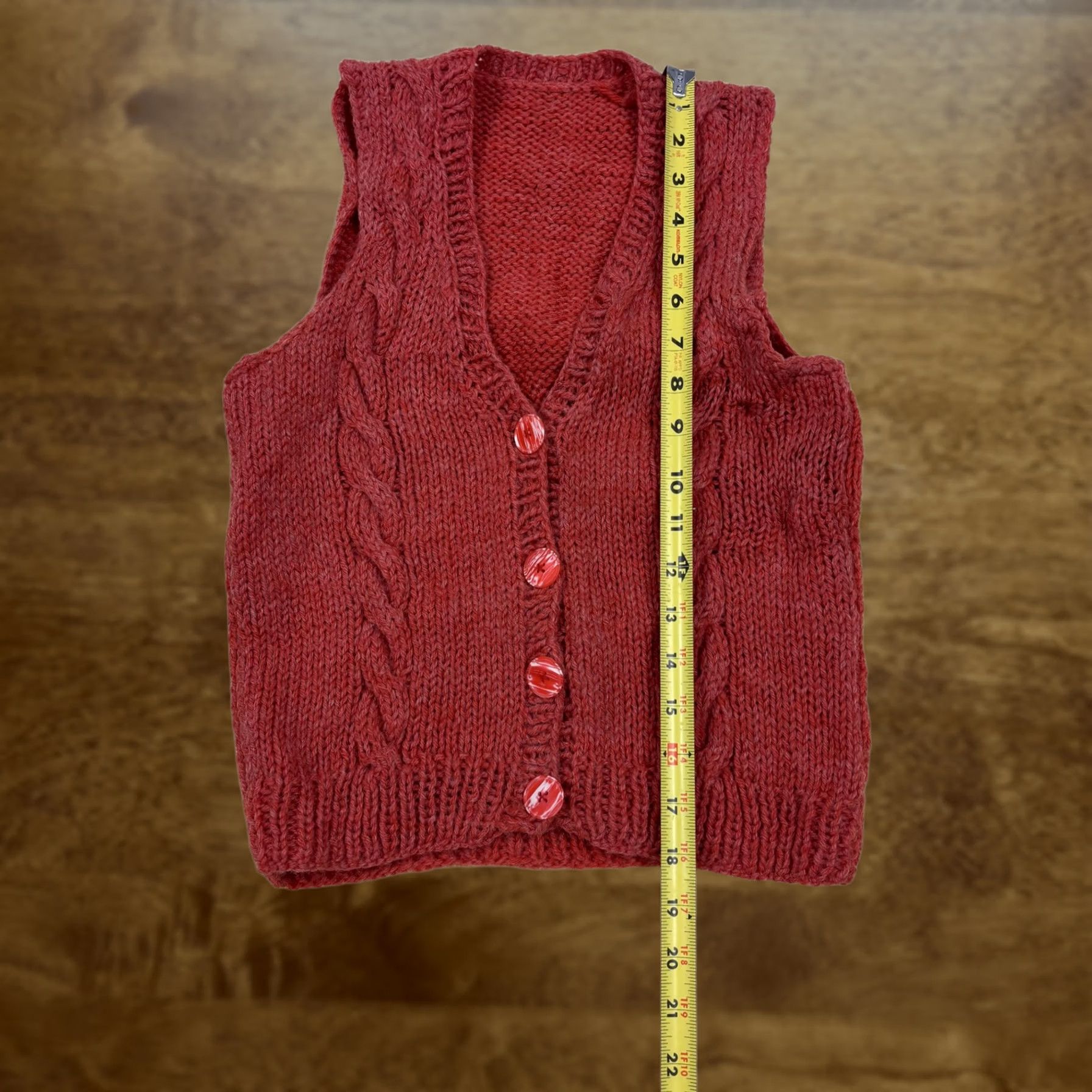 Vintage VINTAGE Handmade Sweater Vest Womens XS Red Cable Knit Button Front Cardigan Boho Size XS / US 0-2 / IT 36-38 - 1 Thumbnail