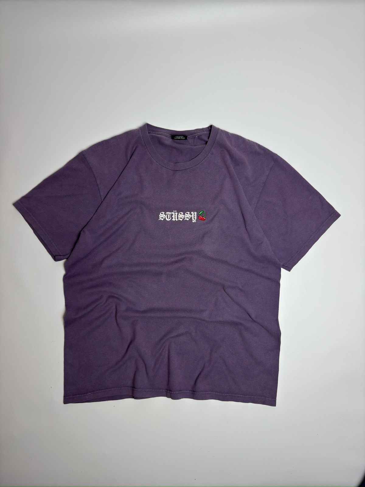 Stussy Vintage Stussy Cherry T-shirt Size US L / EU 52-54 / 3 - 2 Thumbnail