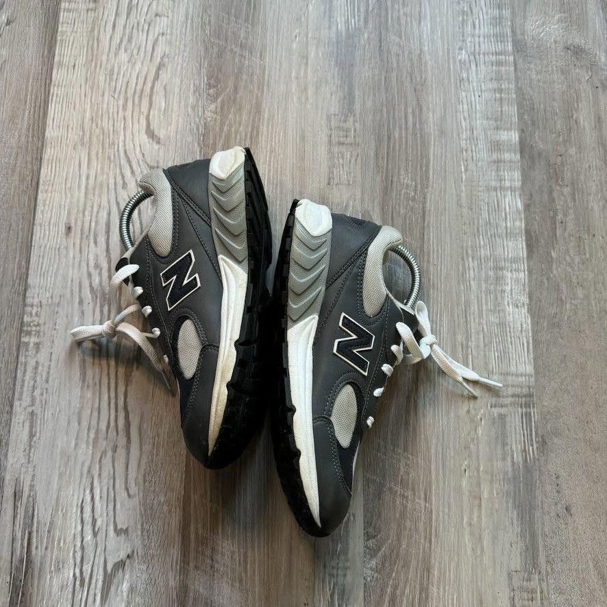 New Balance NEW BALANCE • VINTAGE 498 (6.5M) Size US 6.5 / EU 39-40 - 9 Thumbnail
