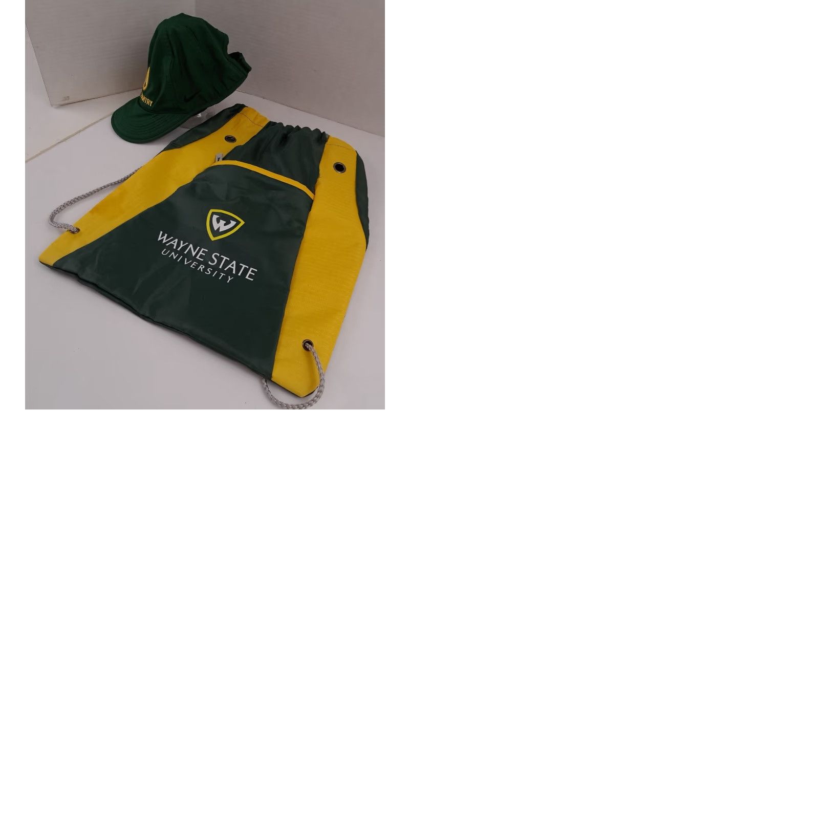 Nike VINTAGE Nike Dri-Fit Featherlight Hat Wayne State Warriors Nylon Backback Adjustable Green Baseball Cap Unisex Adults Mens Womens 18x10 Size ONE SIZE - 9 Thumbnail