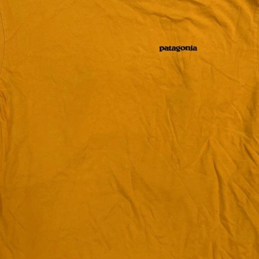 Patagonia Patagonia P-6 Back Logo Organic Cotton Short Sleeve Shirt M Yellow Size US M / EU 48-50 / 2 - 3 Thumbnail