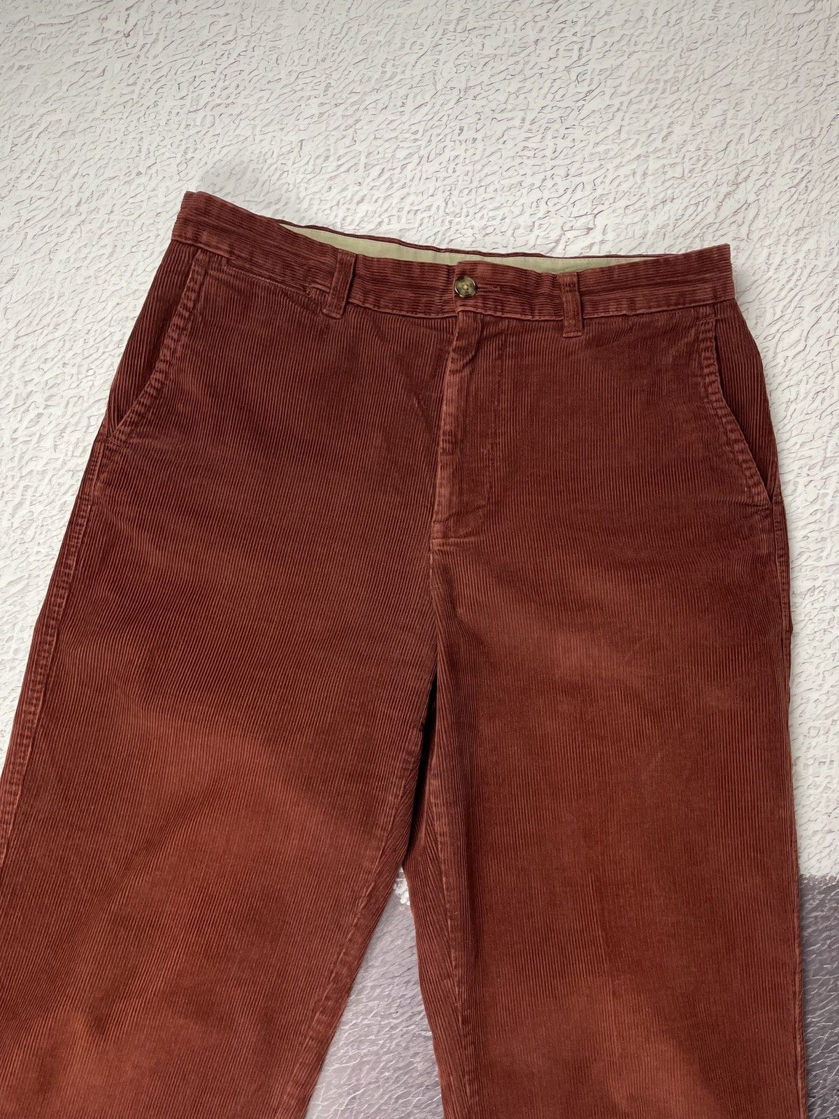 L.L. Bean L.L. Bean vintage corduroy burgundy casual pants Size US 34 / EU 50 - 1 Thumbnail