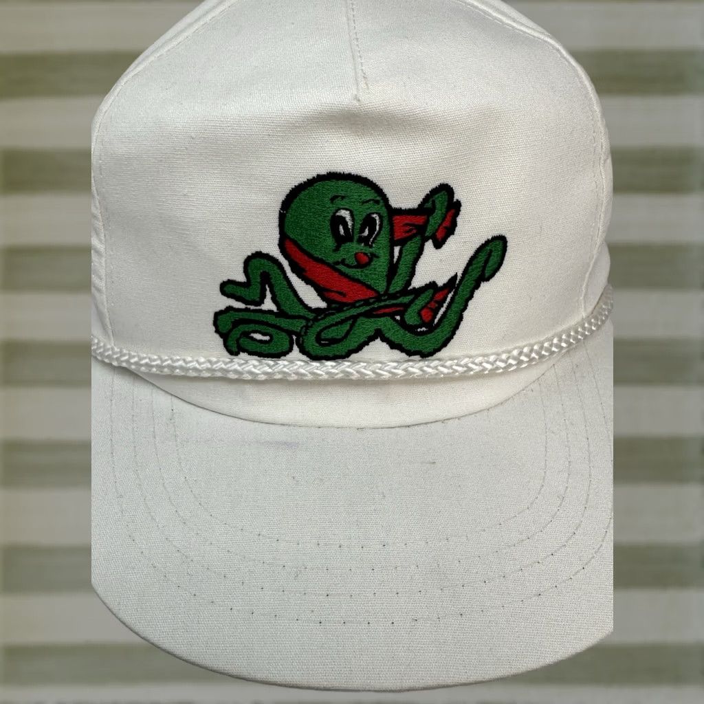 Vintage Octopus Car Wash Snap Back Cap Hat Yupoong White Breaking Bad Hat Mens One Size White Trucker Cap Cars Car Wash, Men’s
