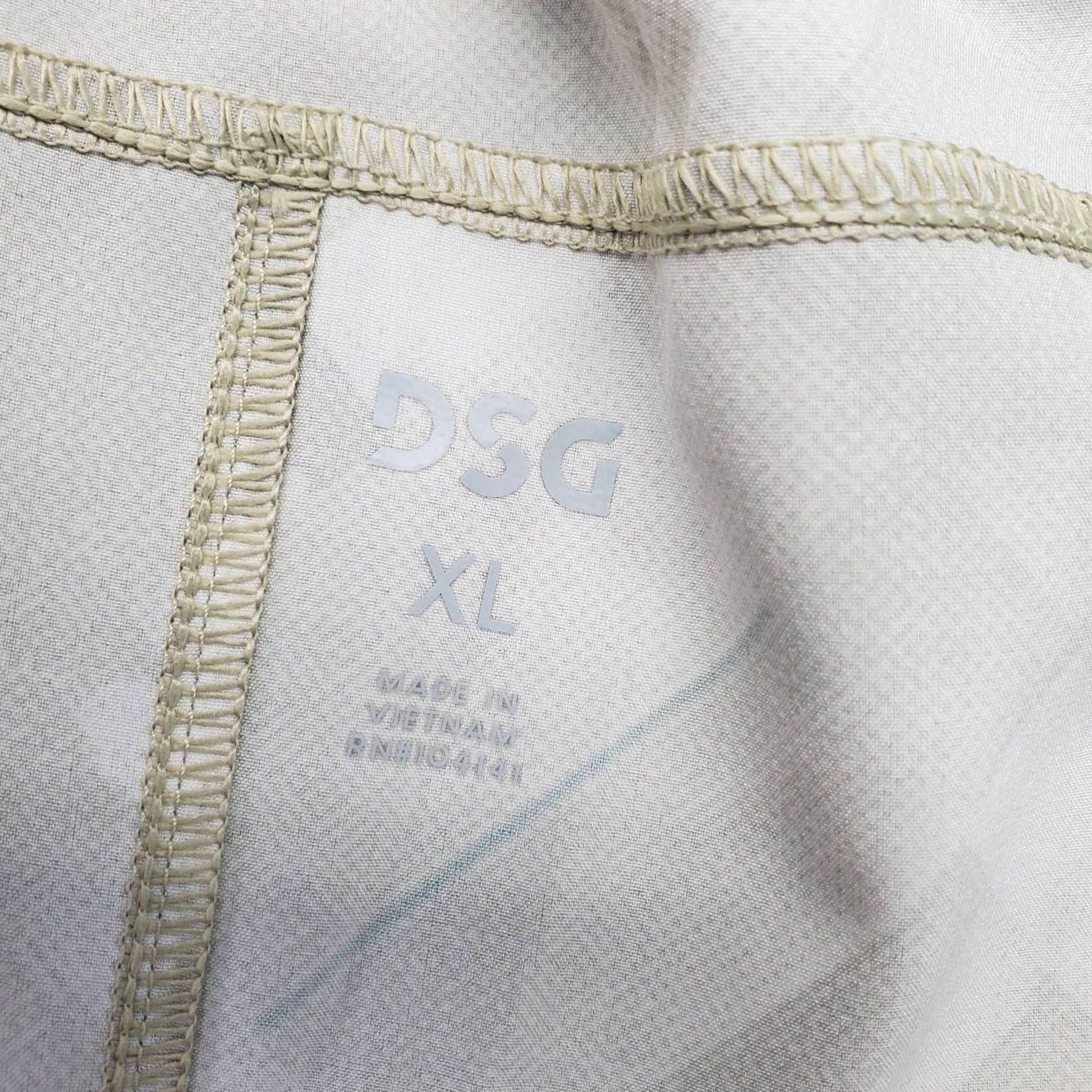 Vintage DSG 6" Agility Shorts Mens XL Multi Performance Athletic Fit Moisture Wicking Size US 36 / EU 52 - 6 Thumbnail