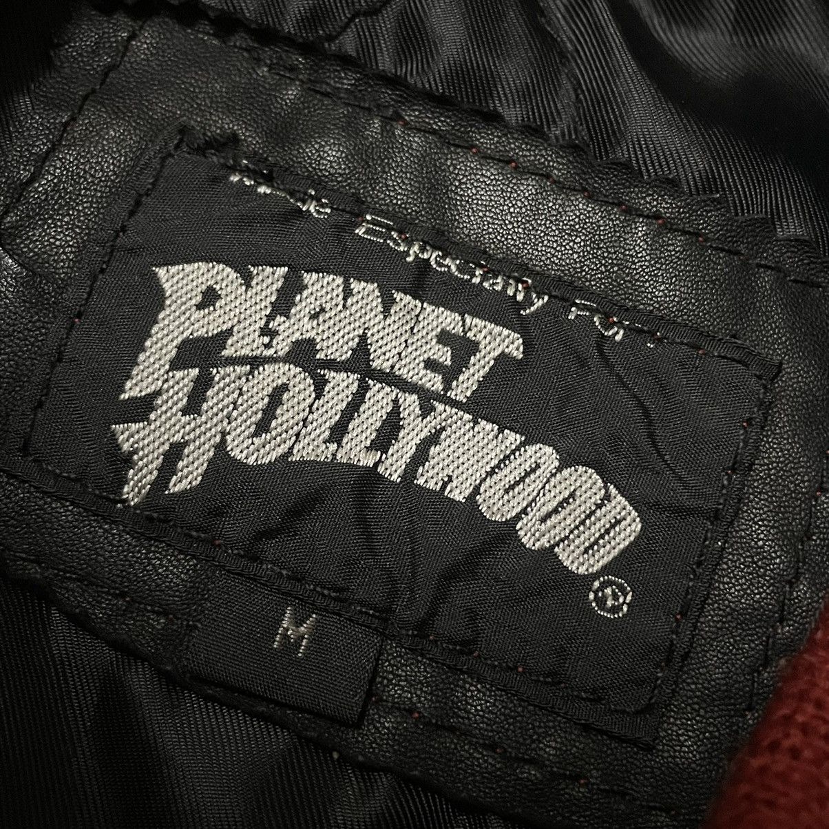 Vintage VINTAGE 1998 PLANET HOLLYWOOD SYDNEY VARSITY JACKET Size US M / EU 48-50 / 2 - 12 Thumbnail