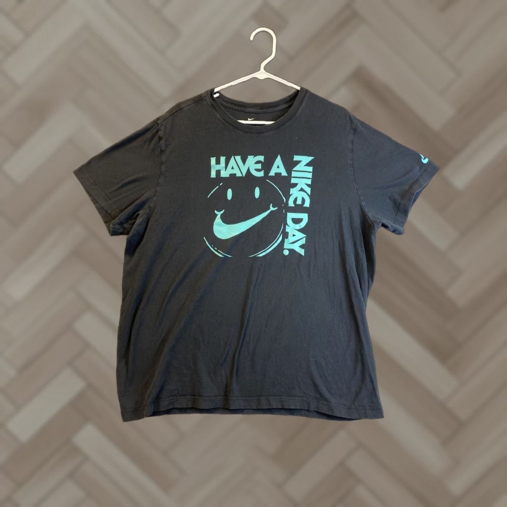 Nike Nike T-Shirt Adult XL Black Cotton Athletic Crew Neck Short Sleeve Regular Fit Menâs CrossFit Casual Activewear Size US XL / EU 56 / 4 - 1 Thumbnail