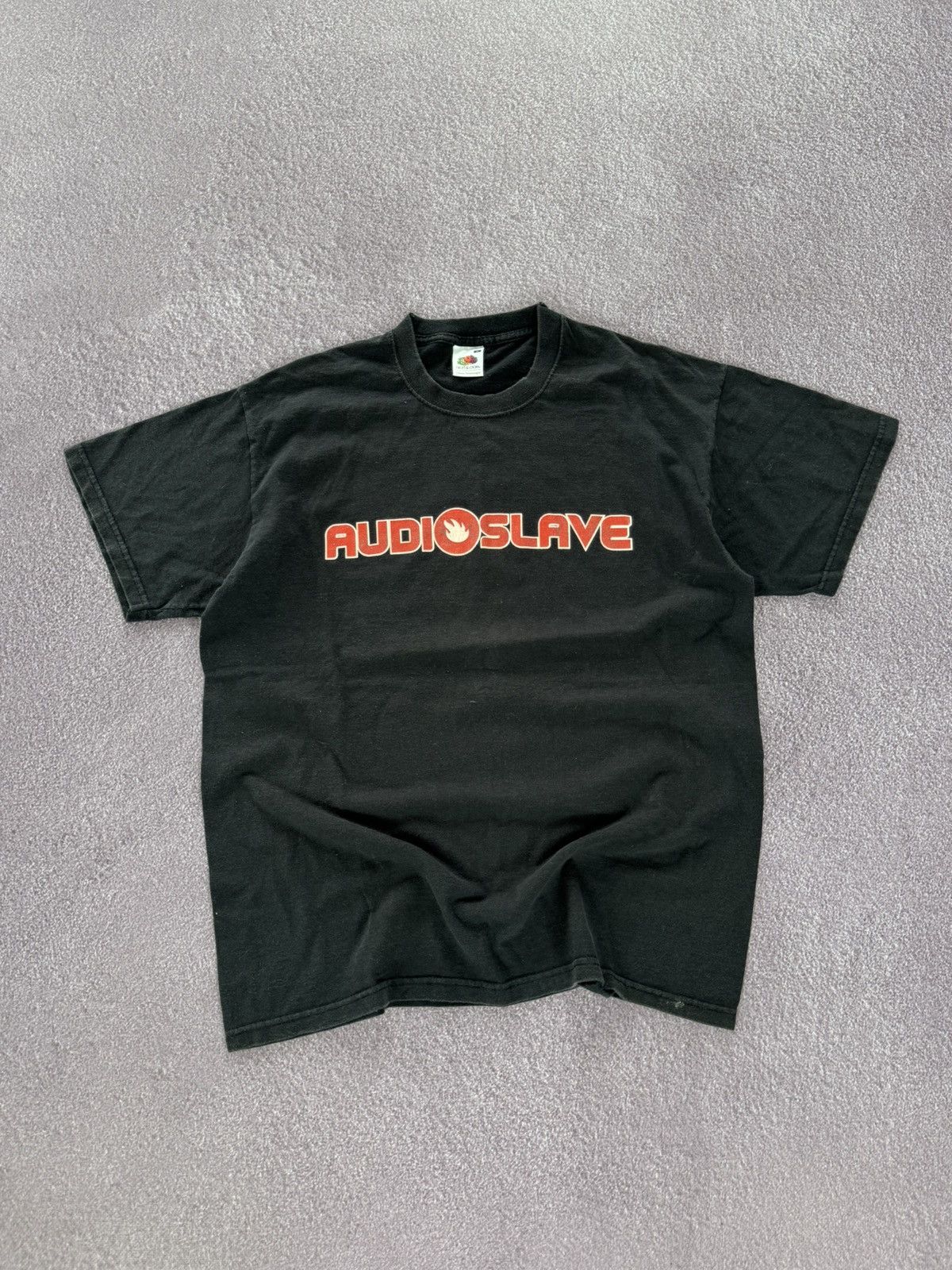 Band Tees 2005 Vintage Audioslave Very Rare T-Shirt Size US M / EU 48-50 / 2 - 1 Thumbnail