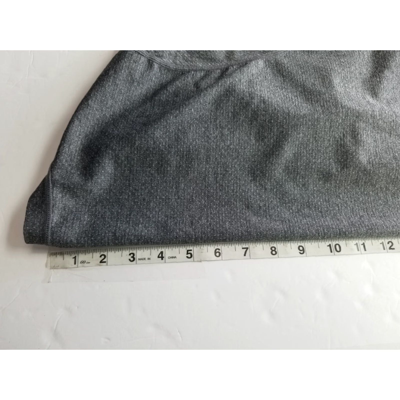 Vuori Vuori T-Shirt Tradewind Performance Tee Short Sleeve Stretch Men Size M Gray solid Crew Neck Activewear Logo Size US M / EU 48-50 / 2 - 4 Thumbnail