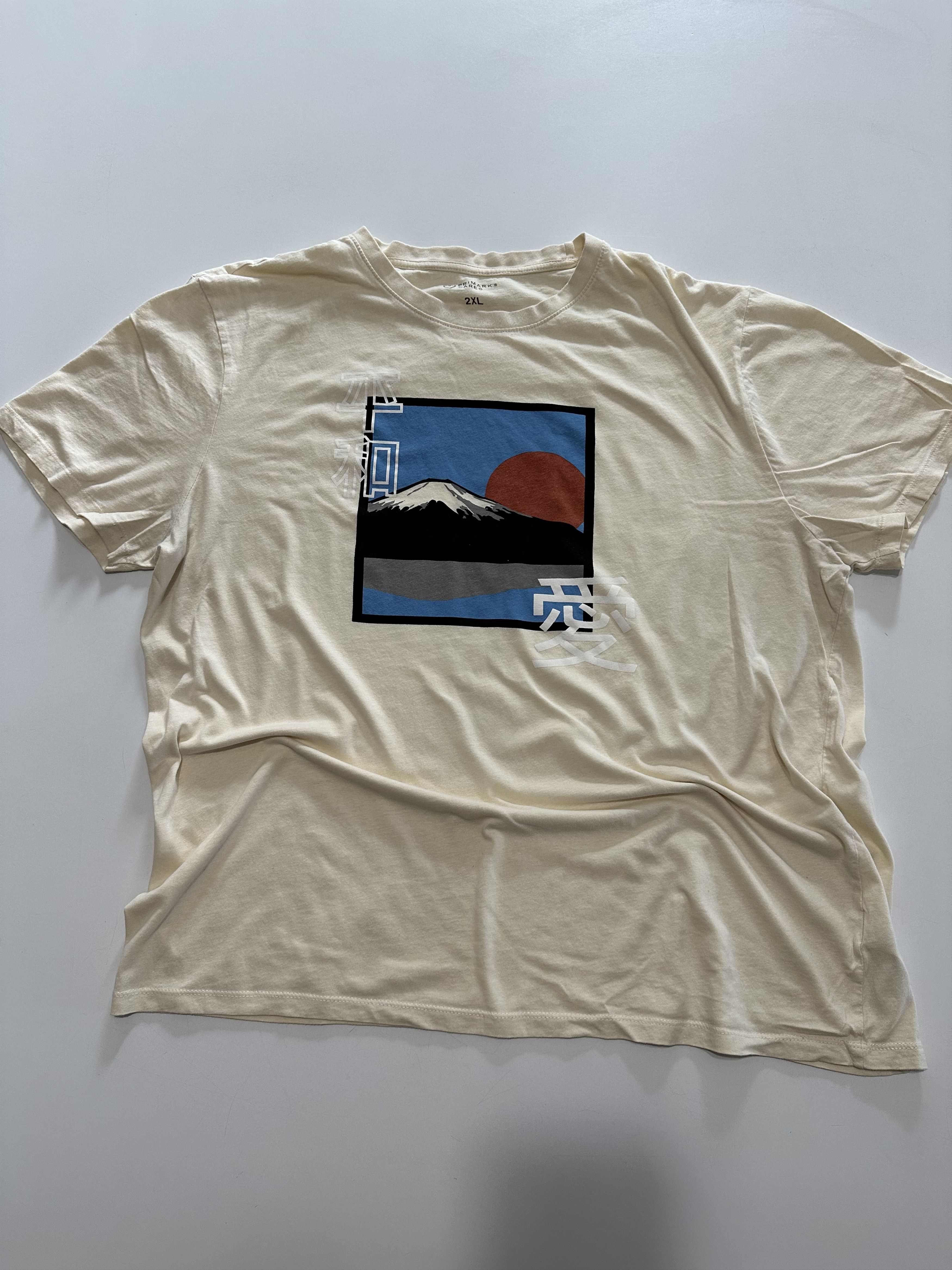 Other Vintage Japanese Anime Beige Graphic T-shirt 2XL Size US XXL / EU 58 / 5 - 1 Thumbnail