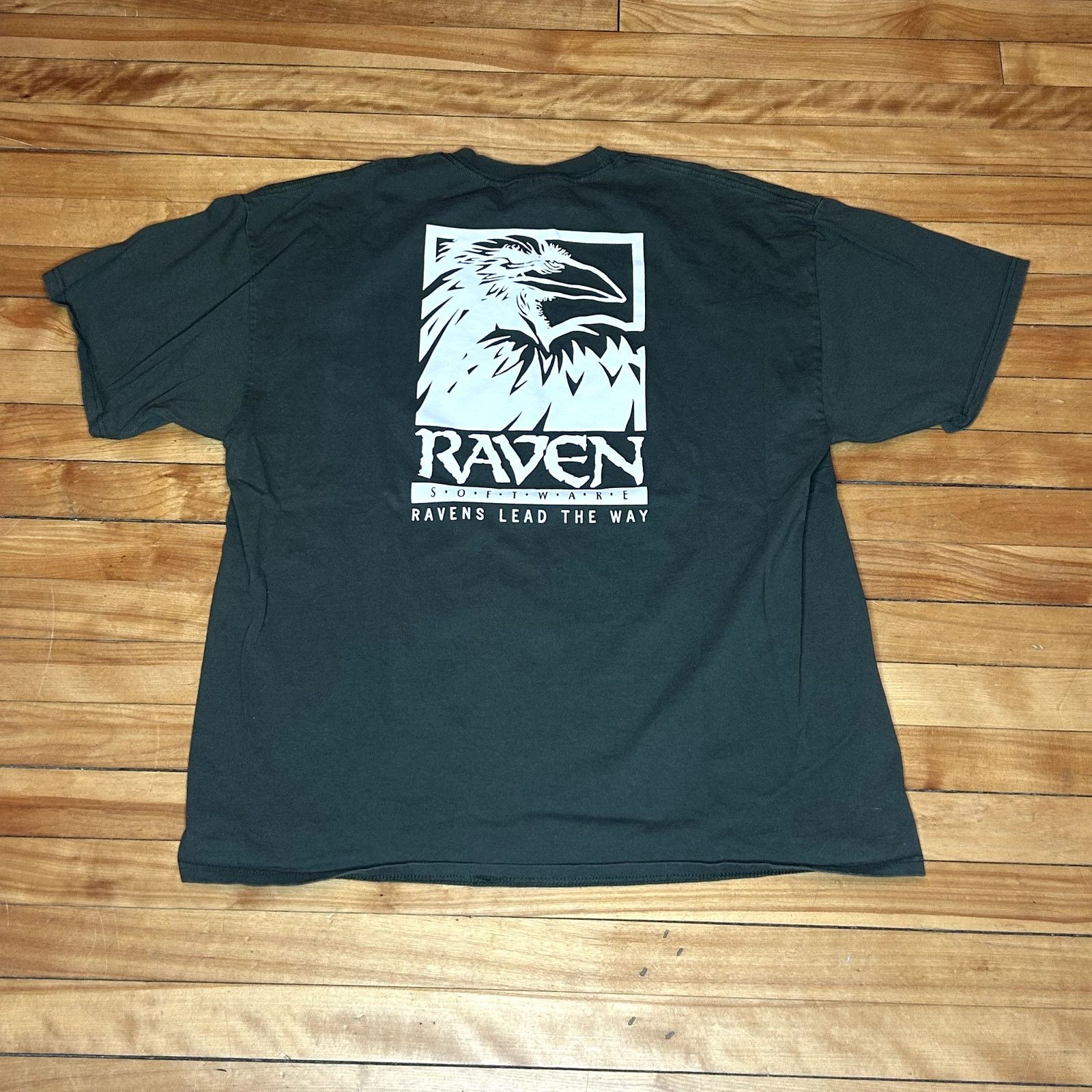 Vintage Y2K Raven Software Developer T-Shirt COD XL Size US XL / EU 56 / 4 - 1 Thumbnail