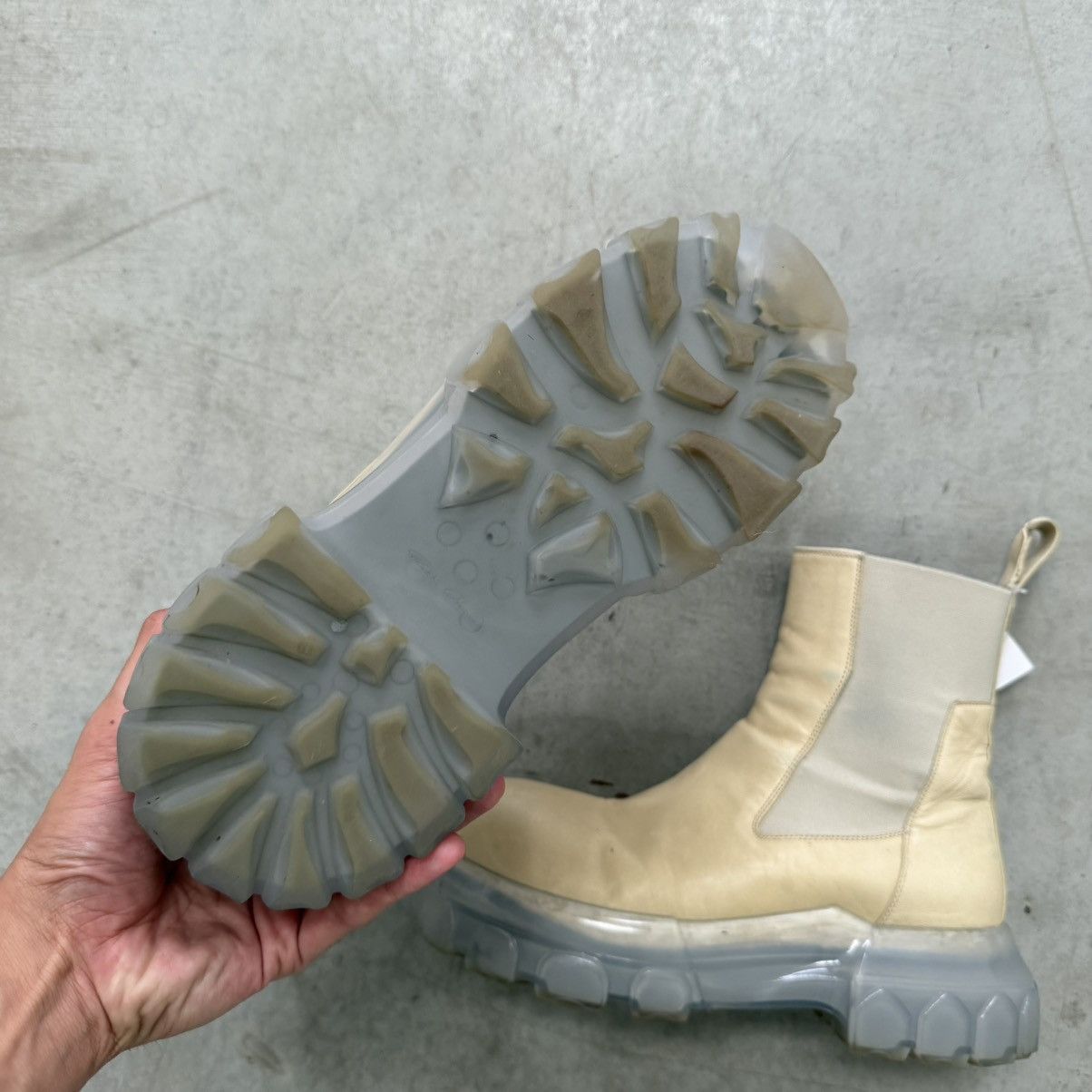 Rick Owens Rick Owens Bozo Tractor Boot Parchment (EU40) Size US 7 / EU 40 - 4 Thumbnail