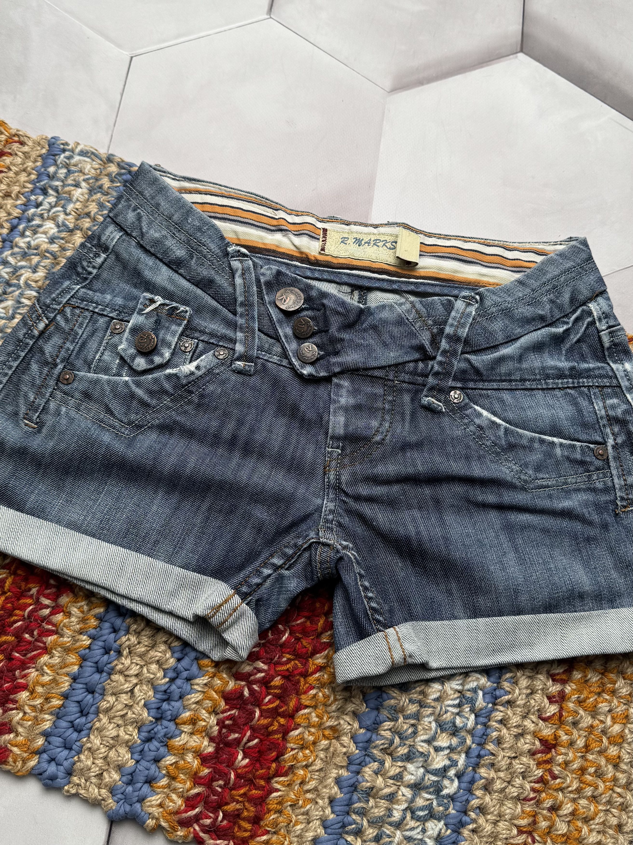 Vintage Vintage Denim Shorts Low Rise Cuffed Y2K Womens (E4) Size 25" / US 0 / IT 36 - 2 Thumbnail