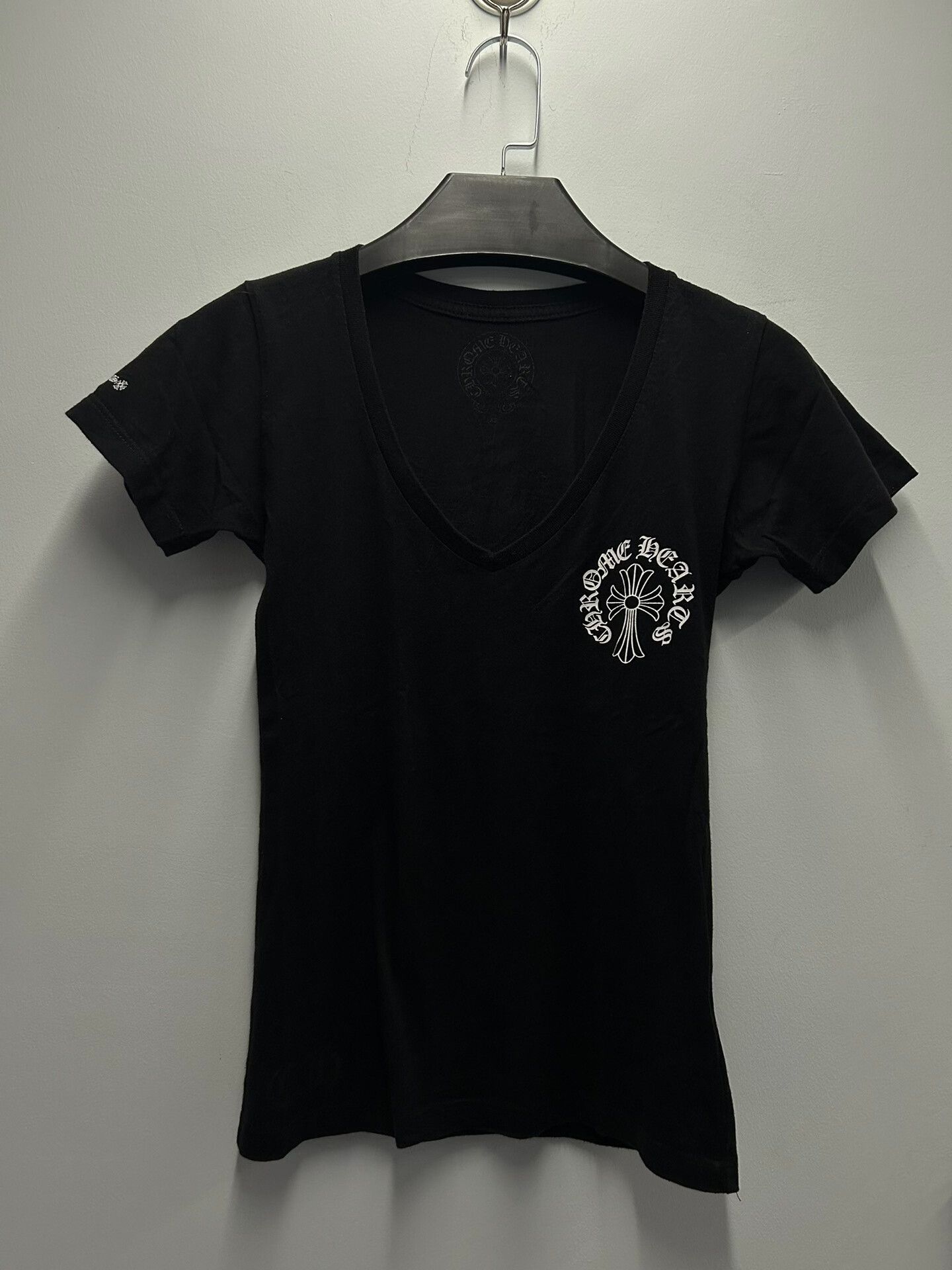 Chrome Hearts chrome hearts deep v-neck short sleeve top Size XS / US 0-2 / IT 36-38 - 1 Thumbnail