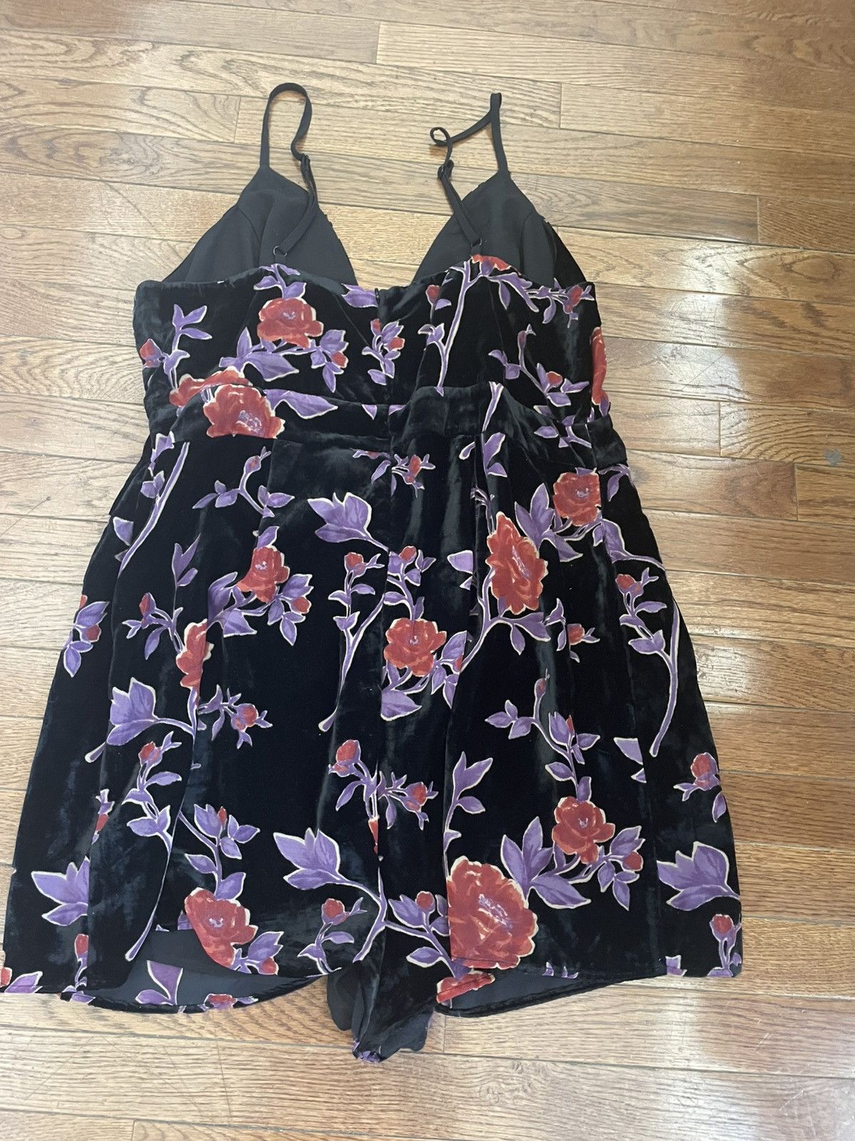 Forever 21 Forever 21 black, purple, coral floral velvet & sheer romper Size 40" / US 18 - 2 Thumbnail
