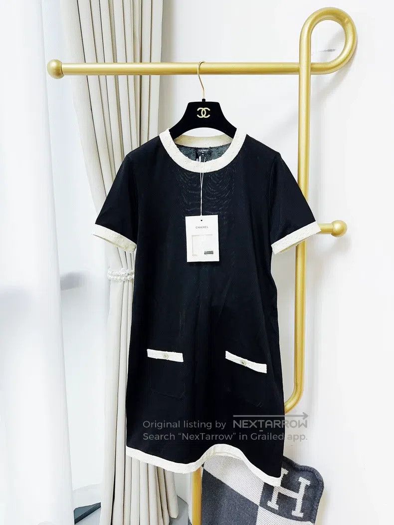 Chanel Chanel 25A black patchwork short-sleeved dress Size XS / US 0-2 / IT 36-38 - 1 Thumbnail